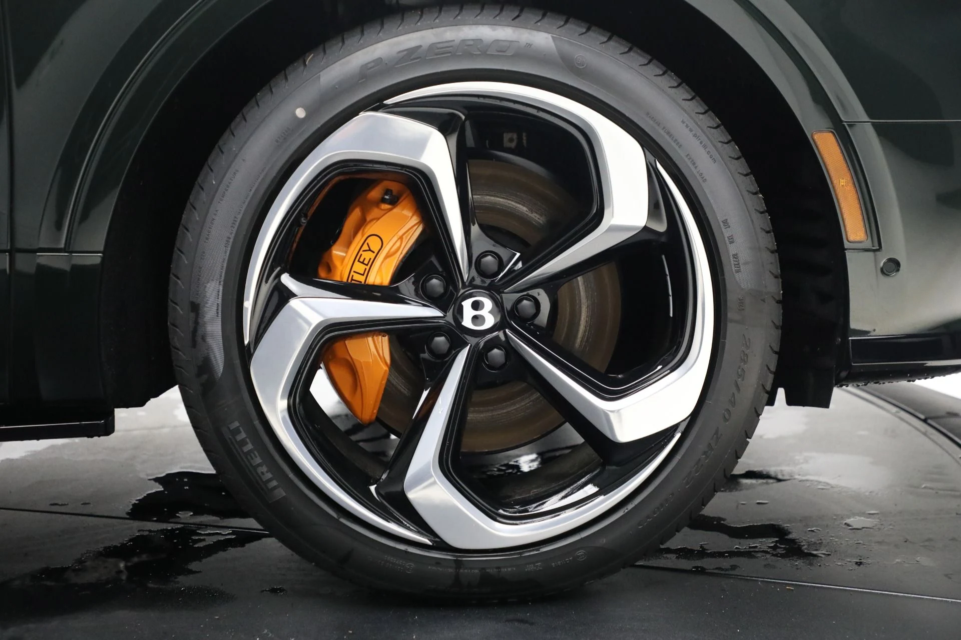 mph050_554405201_New_2025_Bentley_Bentayga_S_Black_Edition_6255b9f69a