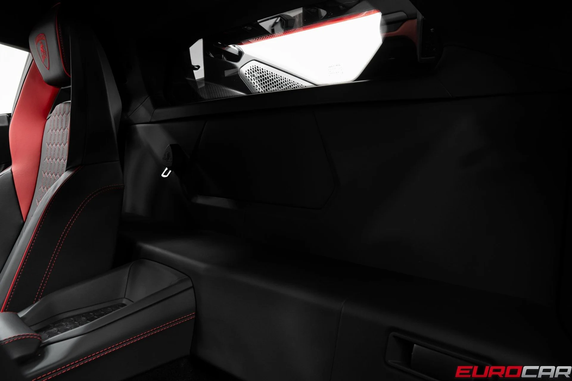 mph050_590937724_image_51_6ec22b01a0