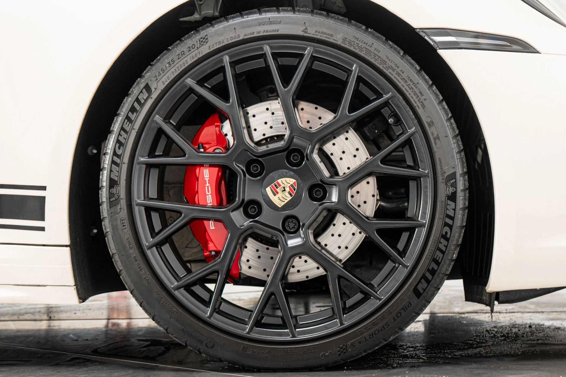mph050_605474569_Used_2024_Porsche_911_Targa_4_S_1792178990_622cb95648