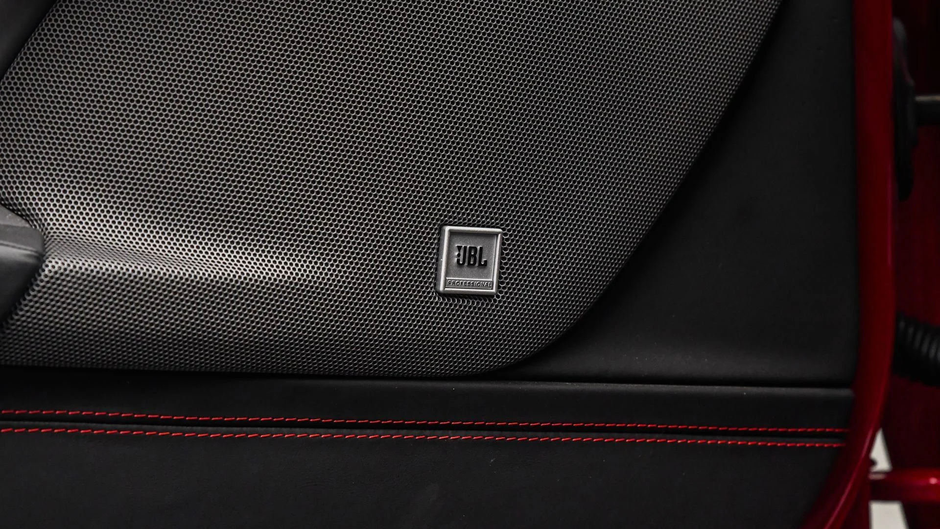 mph050_623738953_6339cb247eb547fbb161324a16515590_2a7c846161