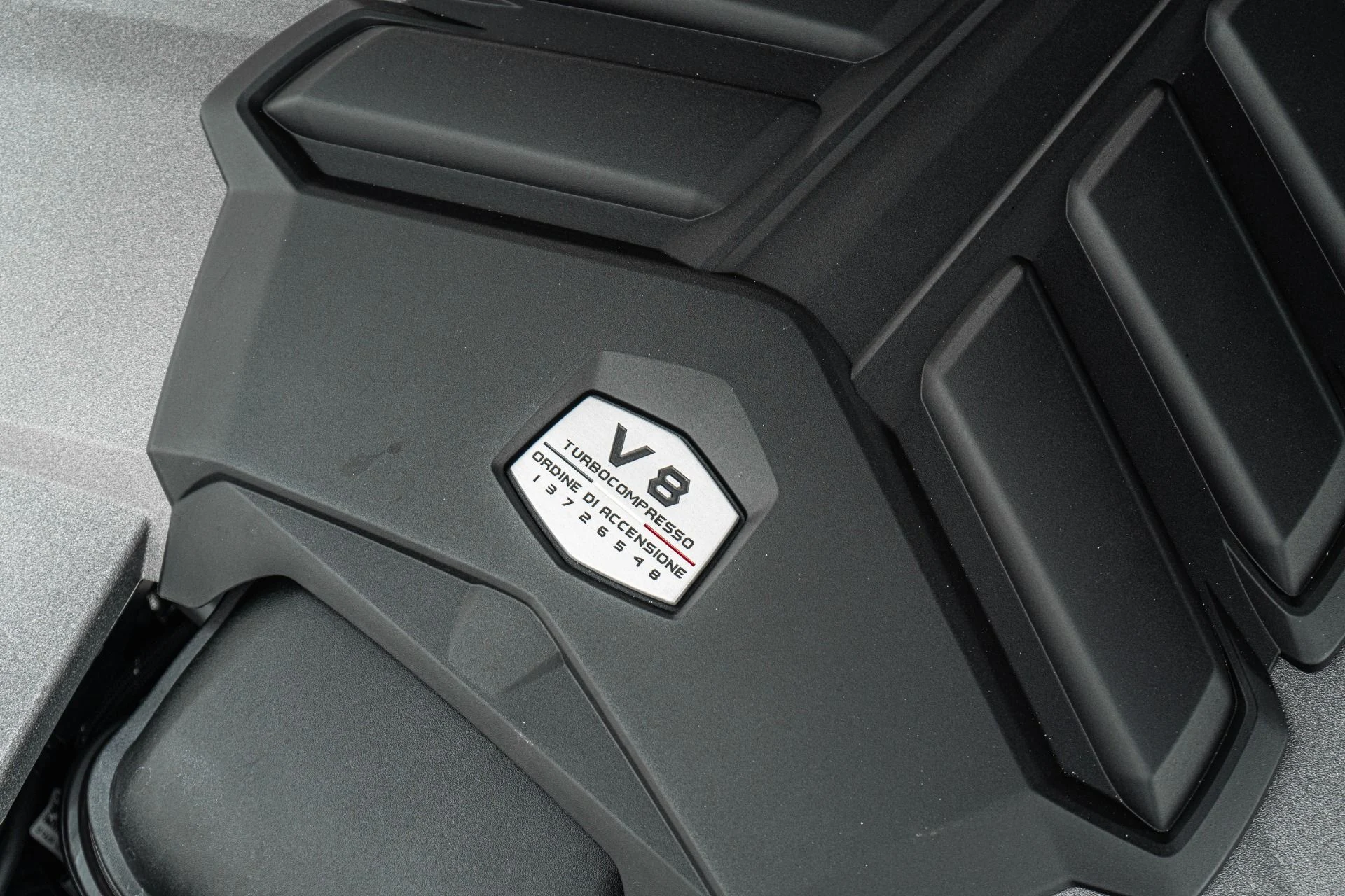 mph050_627734999_Used_2022_Lamborghini_Urus_1778007764_d59c233350