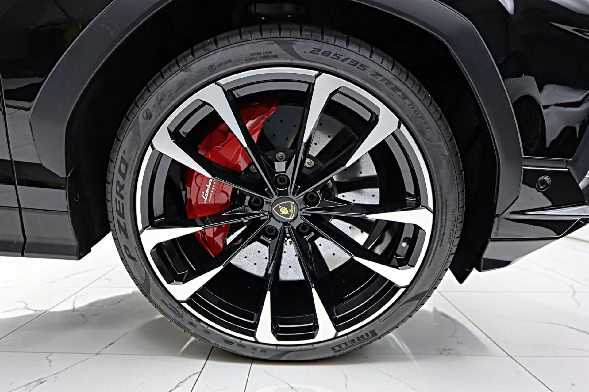 mph050_630614183_Used_2024_Lamborghini_Urus_SLEASE_OPTIONS_AVAILABLE_70db8b2ec5