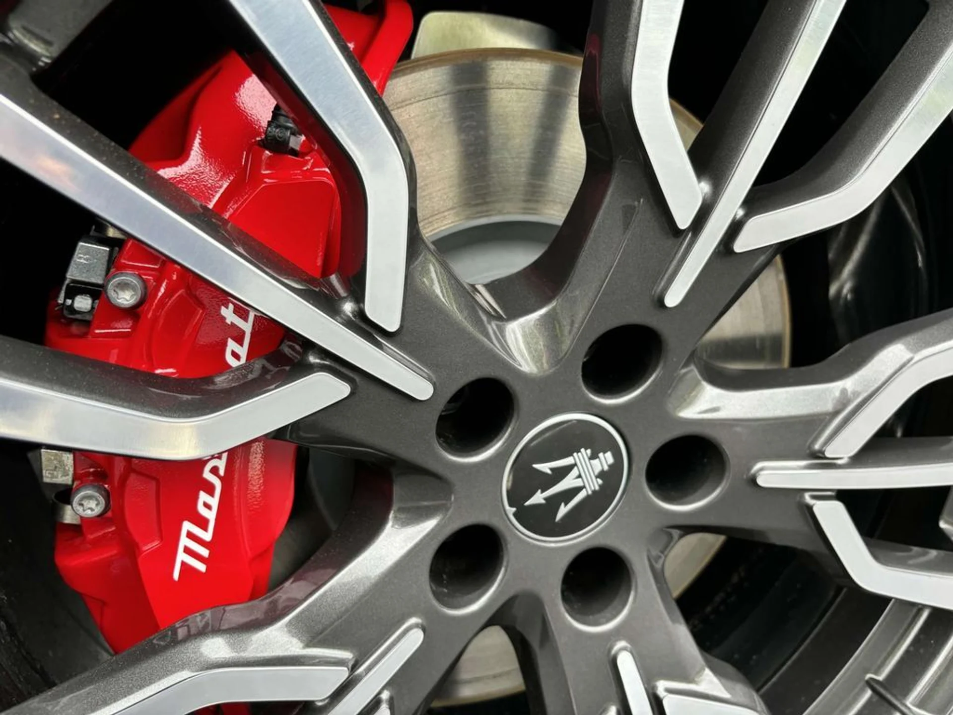 mph050_631628503_58b7b3a17f60cc981afcefe0a44d874ax_e80969435f