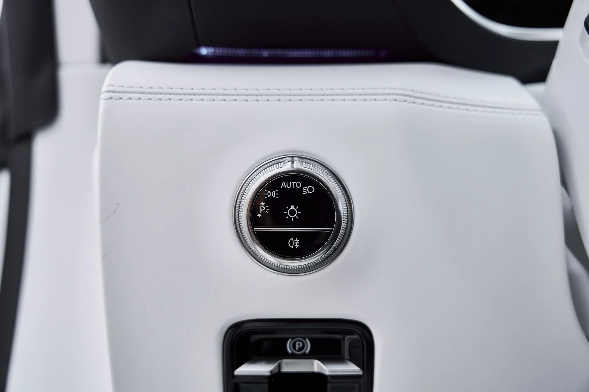 mph050_635031430_Used_2026_Mercedes_Benz_SL_Class_Maybach_SL_680_1767218153_82ece30d43