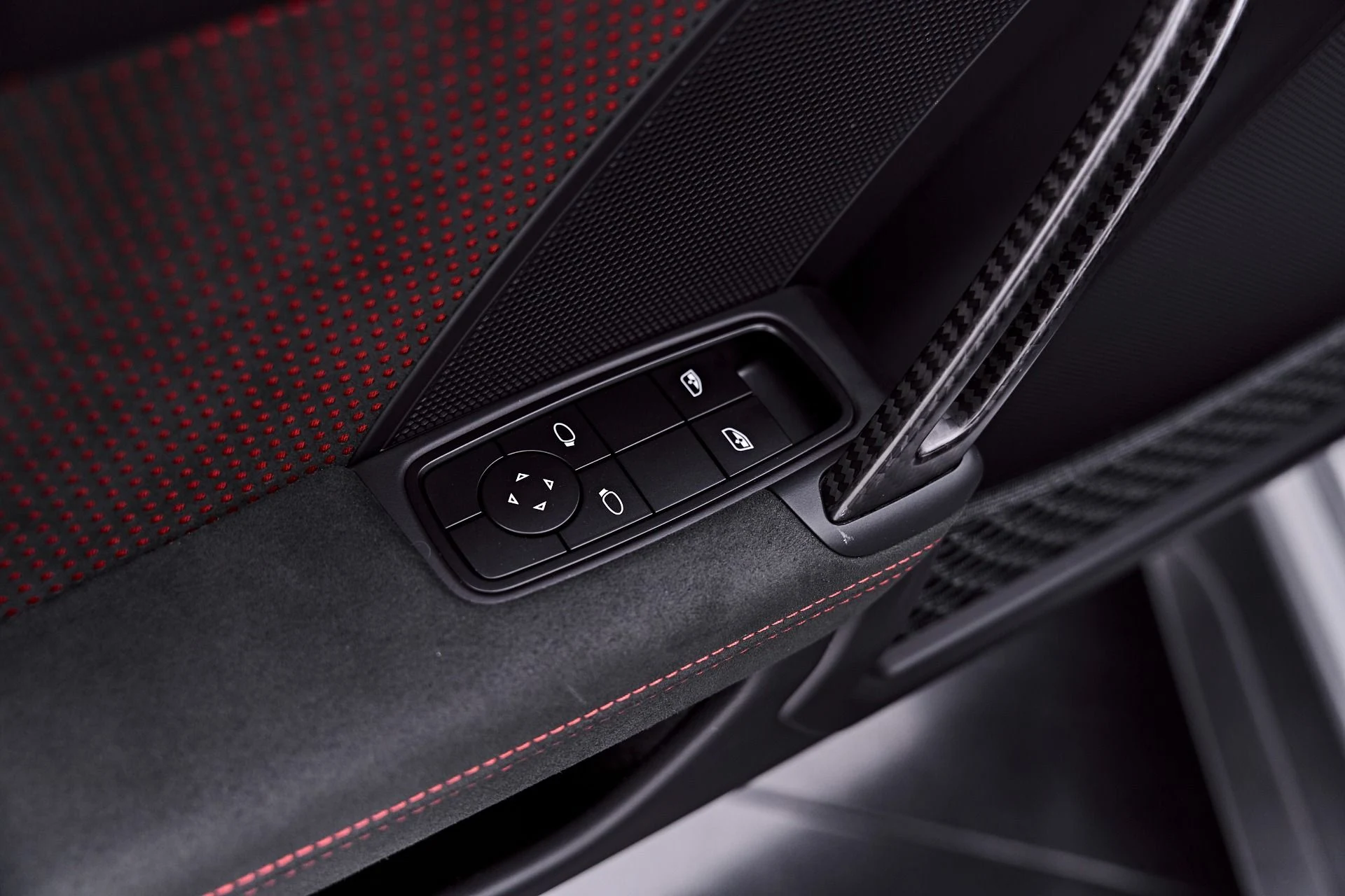 mph050_63775755_Used_2025_Porsche_911_GT_3_RS_1785791043_a707185135