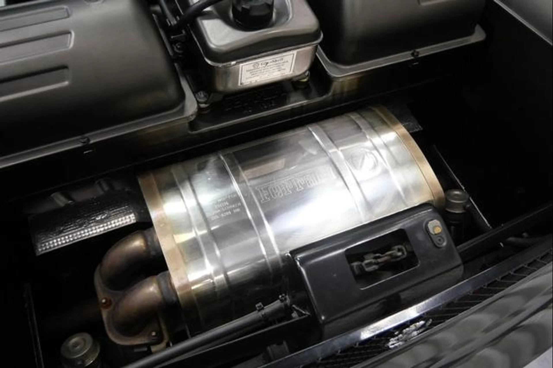 mph050_643359691_v_Z92ac4ll_F_Slbp_Pe_R3f2s_Nhl_Q3k_27e78904bd