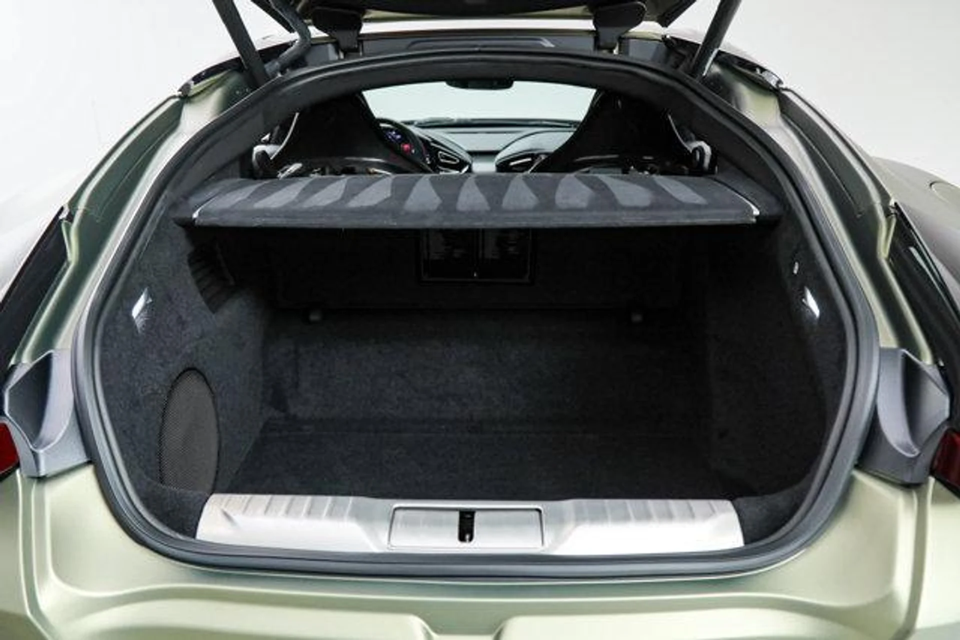 mph050_64380150_2_A_Ihqkww_Fe_V2_D014_Clpix_Be_T2_IQ_e91d9bf8dd