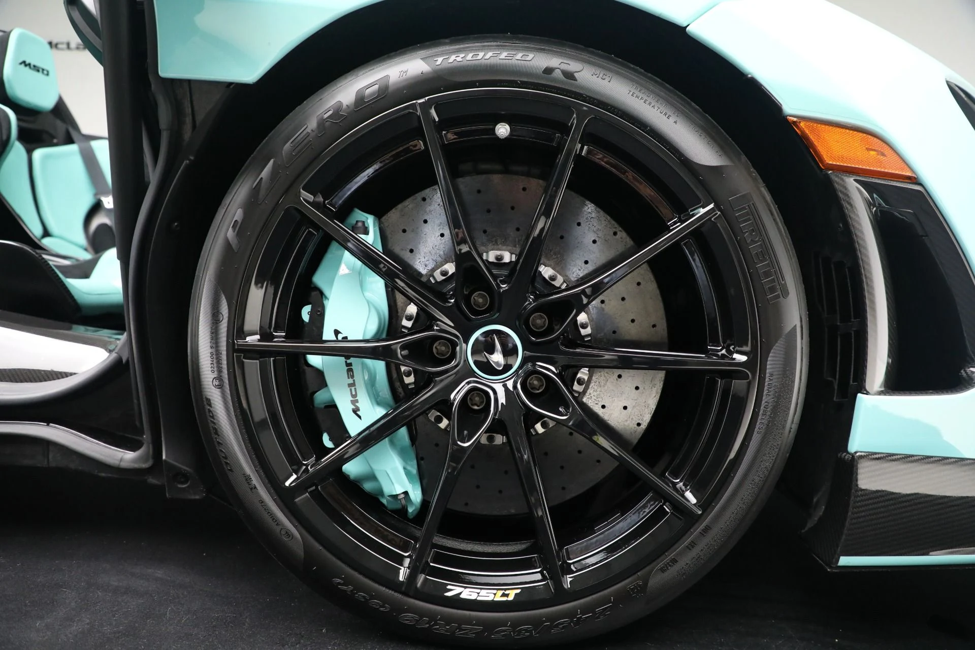 mph050_70790217_Used_2022_Mc_Laren_765_LT_Spider_2470251573