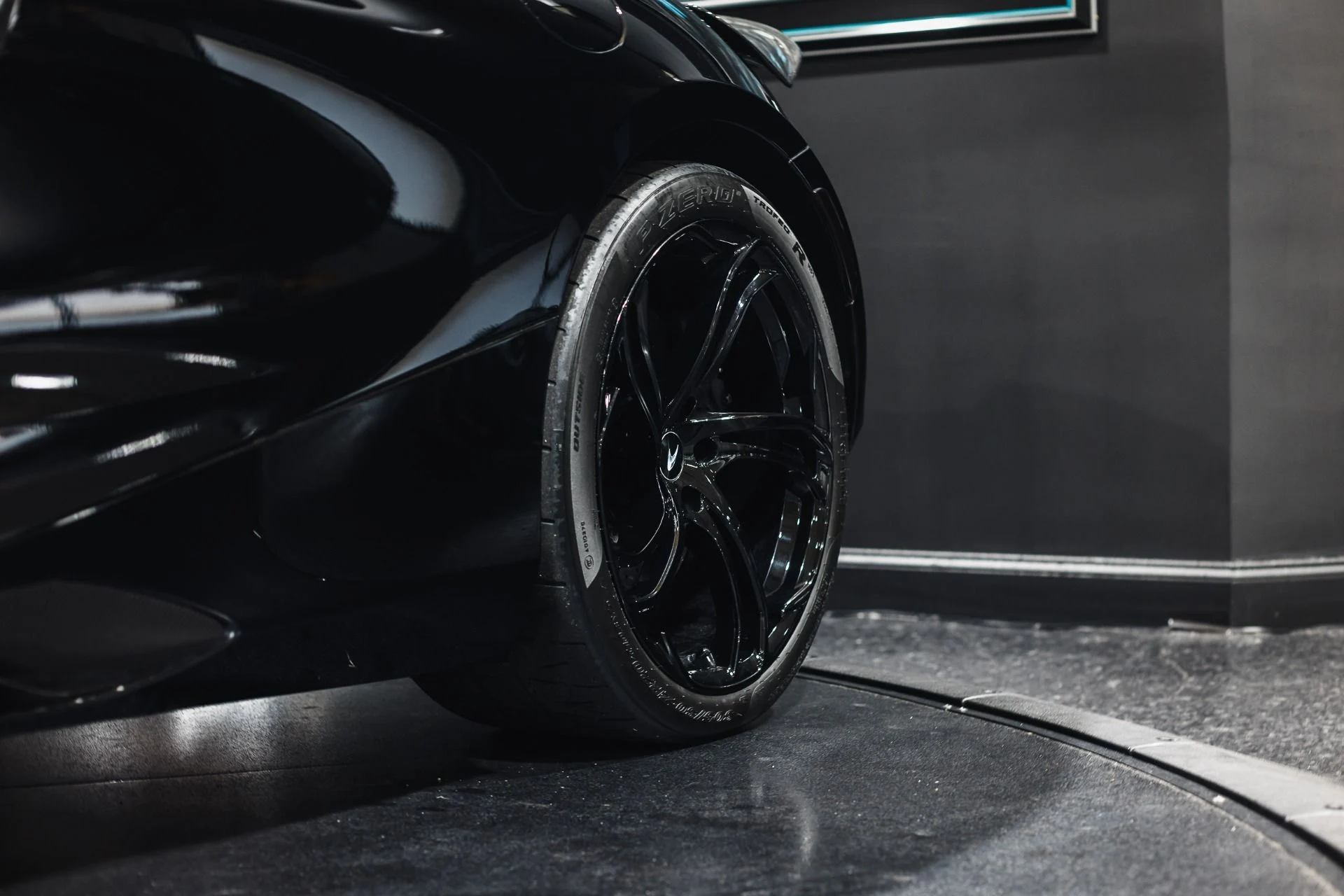 mph050_710322954_Used_2024_Mc_Laren_750_S_Spider_450000_MSRP_Tasteful_Modifications_1775790884_b3149d50ad