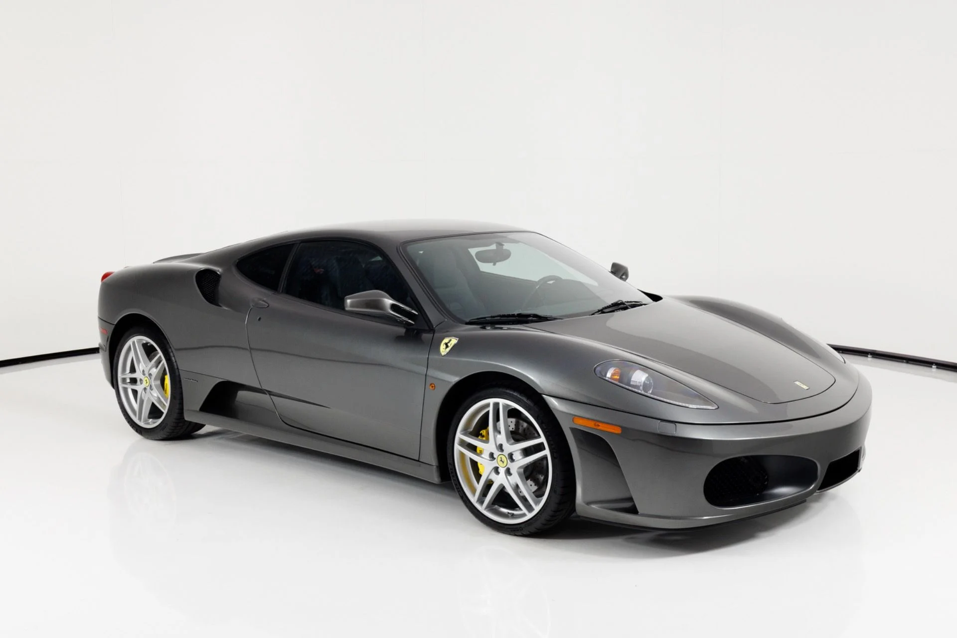 mph050_731979987_Used_2007_Ferrari_430_F1_1788550016_6007b499ad