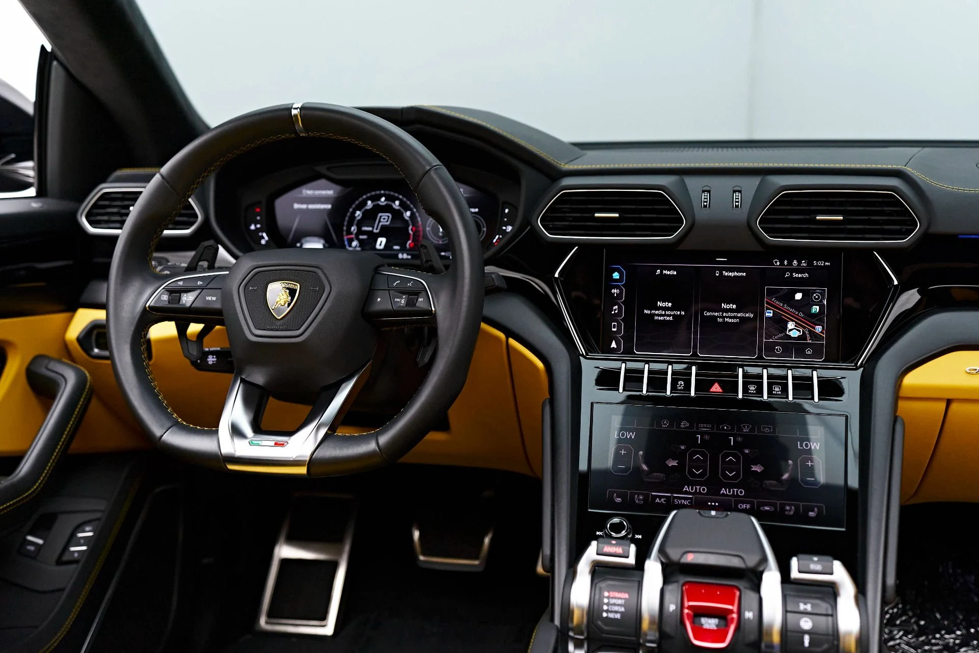 mph050_745024022_Used_2022_Lamborghini_Urus_1714440387_e05da90271