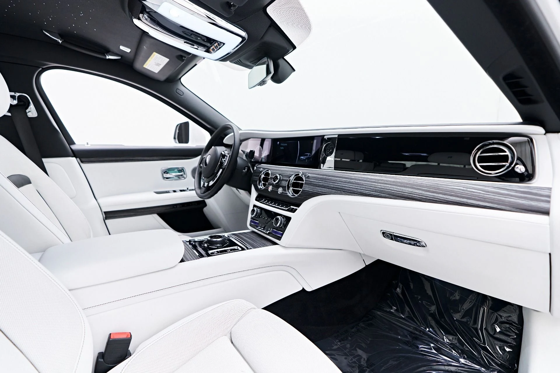 mph050_773648269_Used_2021_Rolls_Royce_Ghost_Base_1754512470_0983074494