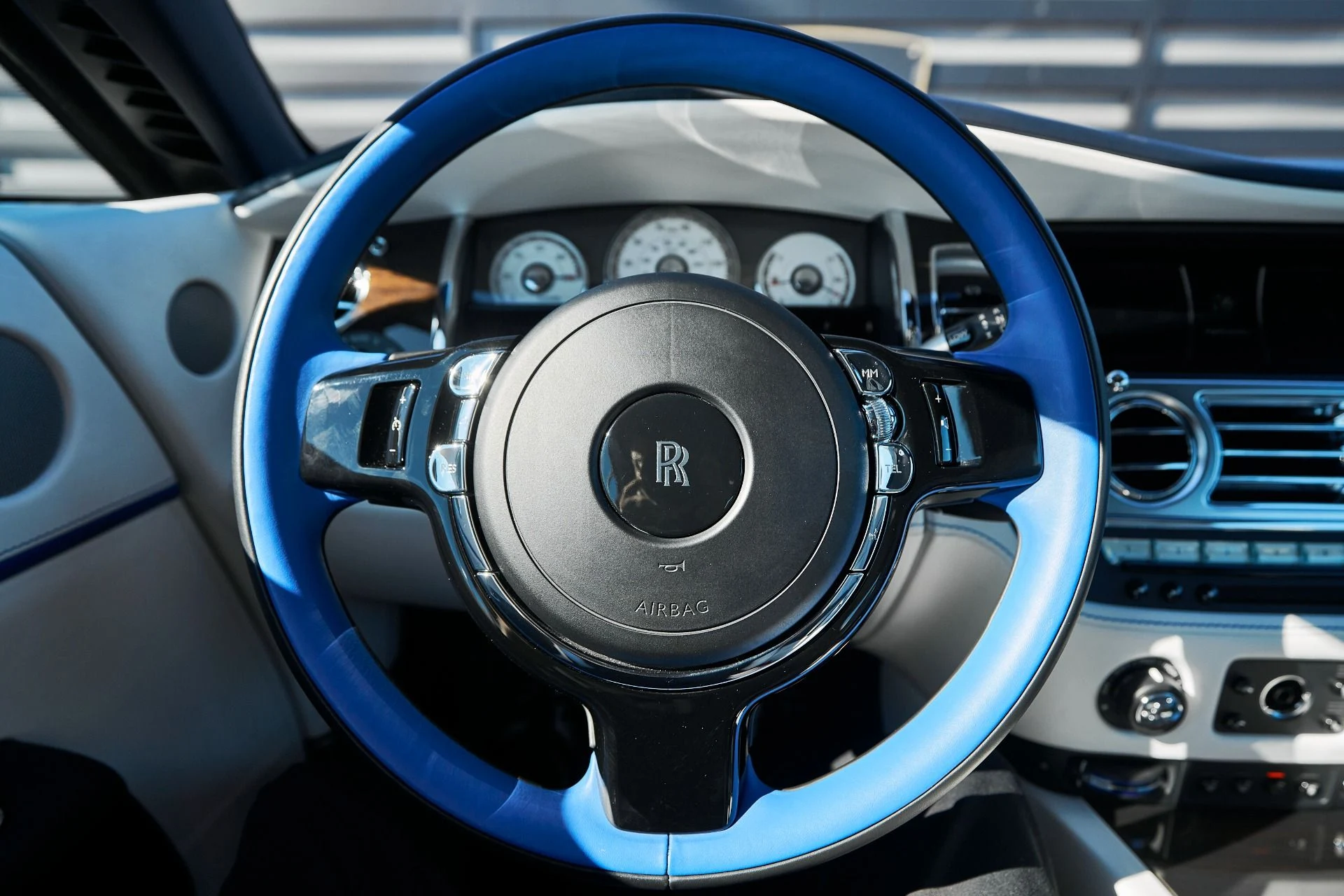 mph050_77962351_Used_2020_Rolls_Royce_Wraith_Base_1762567786_c41c092bde