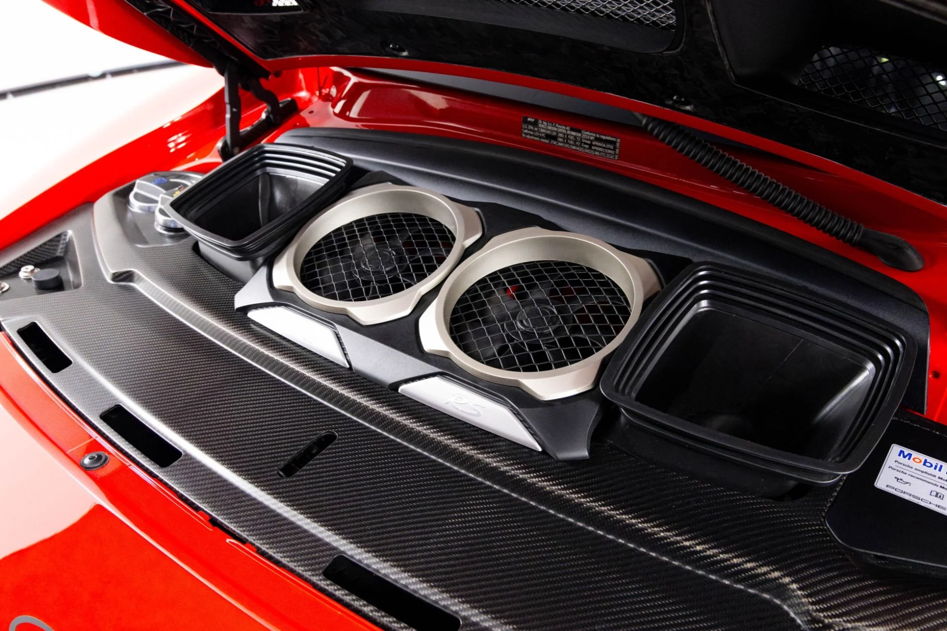 mph050_791753145_Used_2019_Porsche_911_GT_2_RS_1761868496_dc946f507d