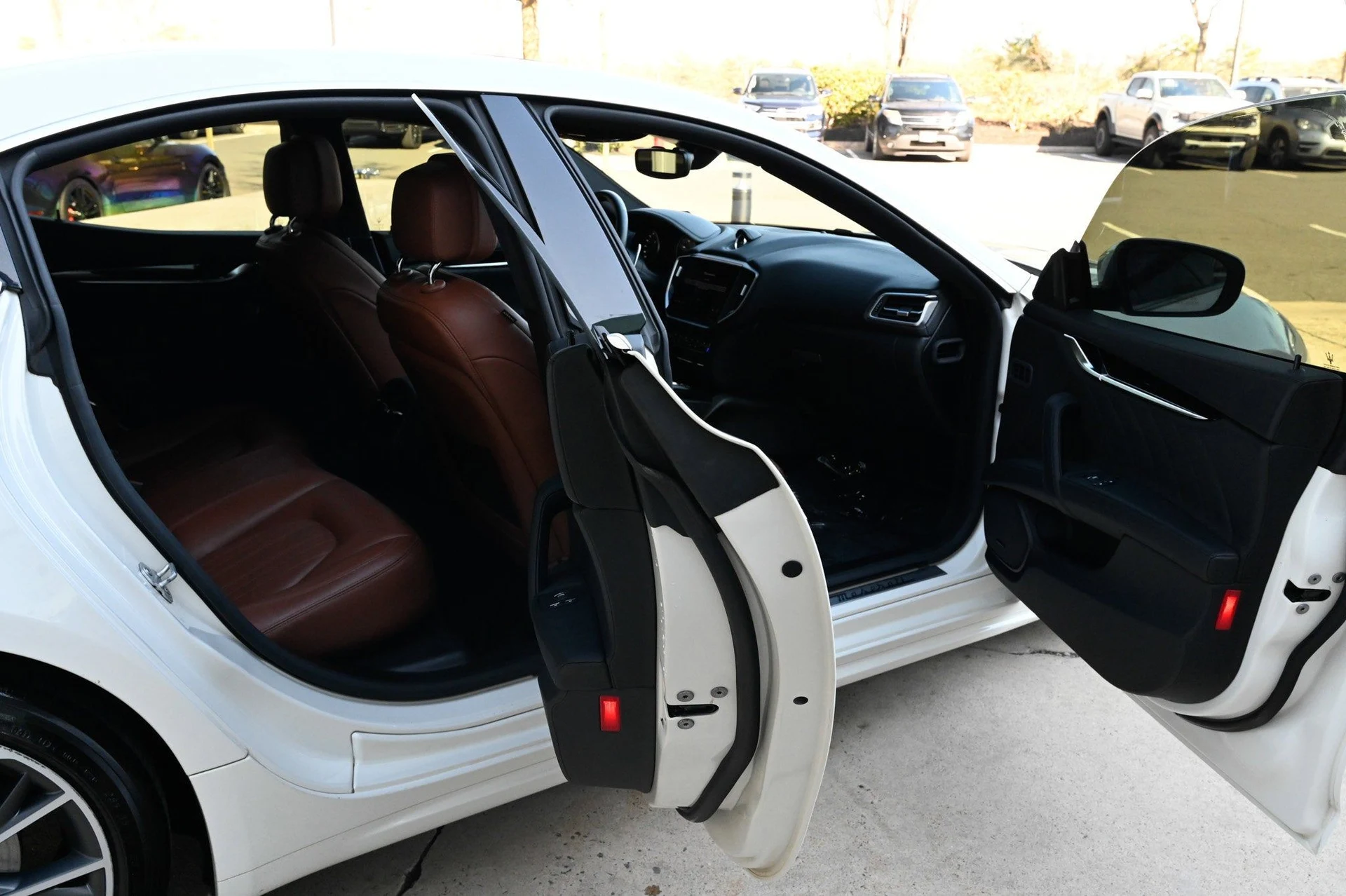 mph050_793608963_d6b860c001a24f14a60868f1008417c2_cc081f45db