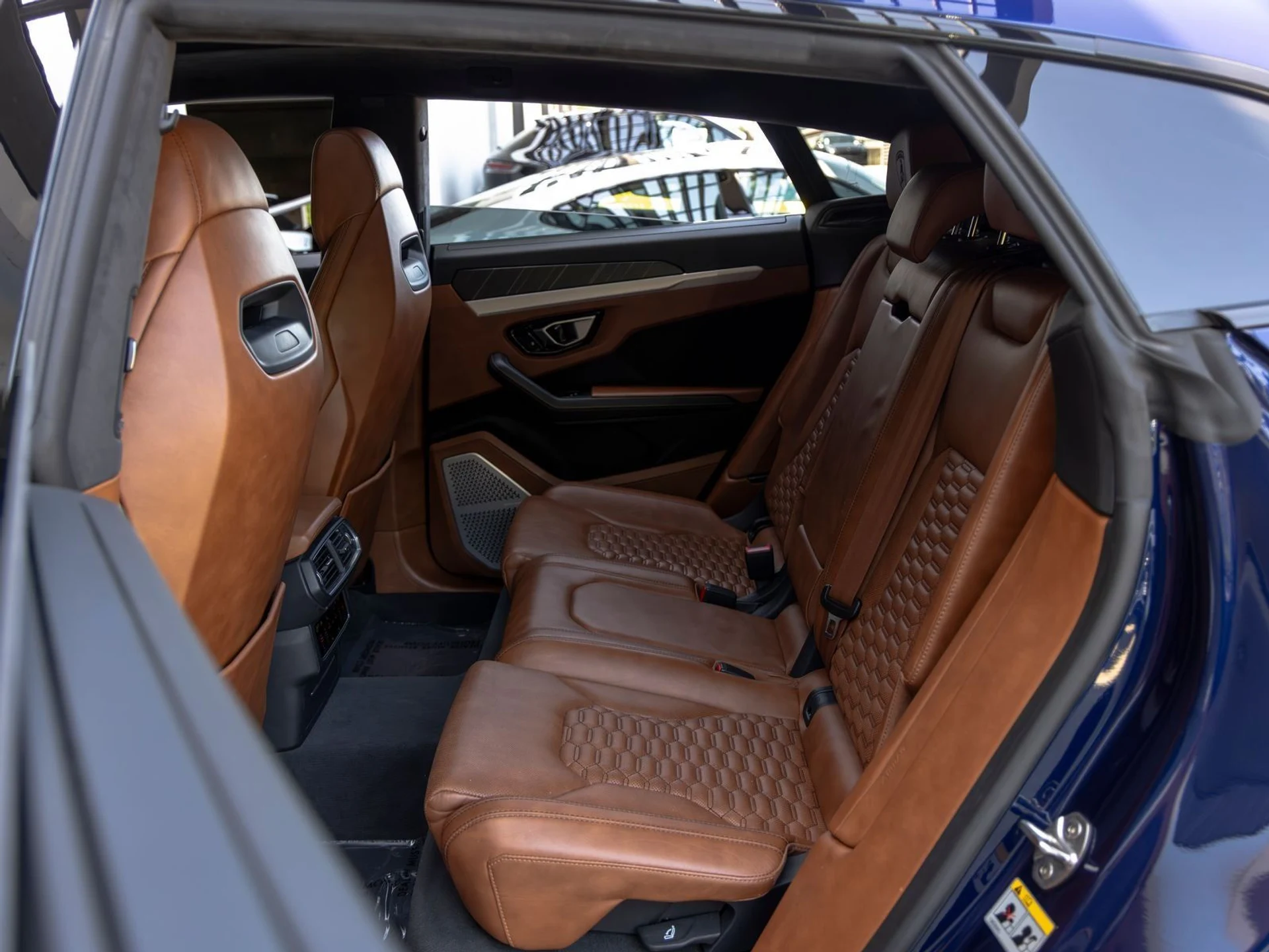 mph050_802984405_51_17e178345d