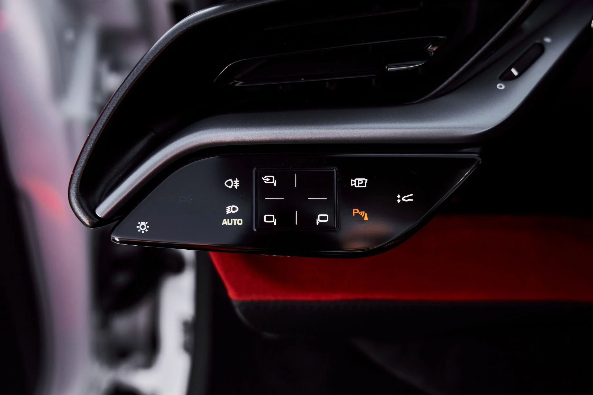 mph050_805954869_Used_2024_Ferrari_SF_90_Spider_Base_1776734377_e16854c75e