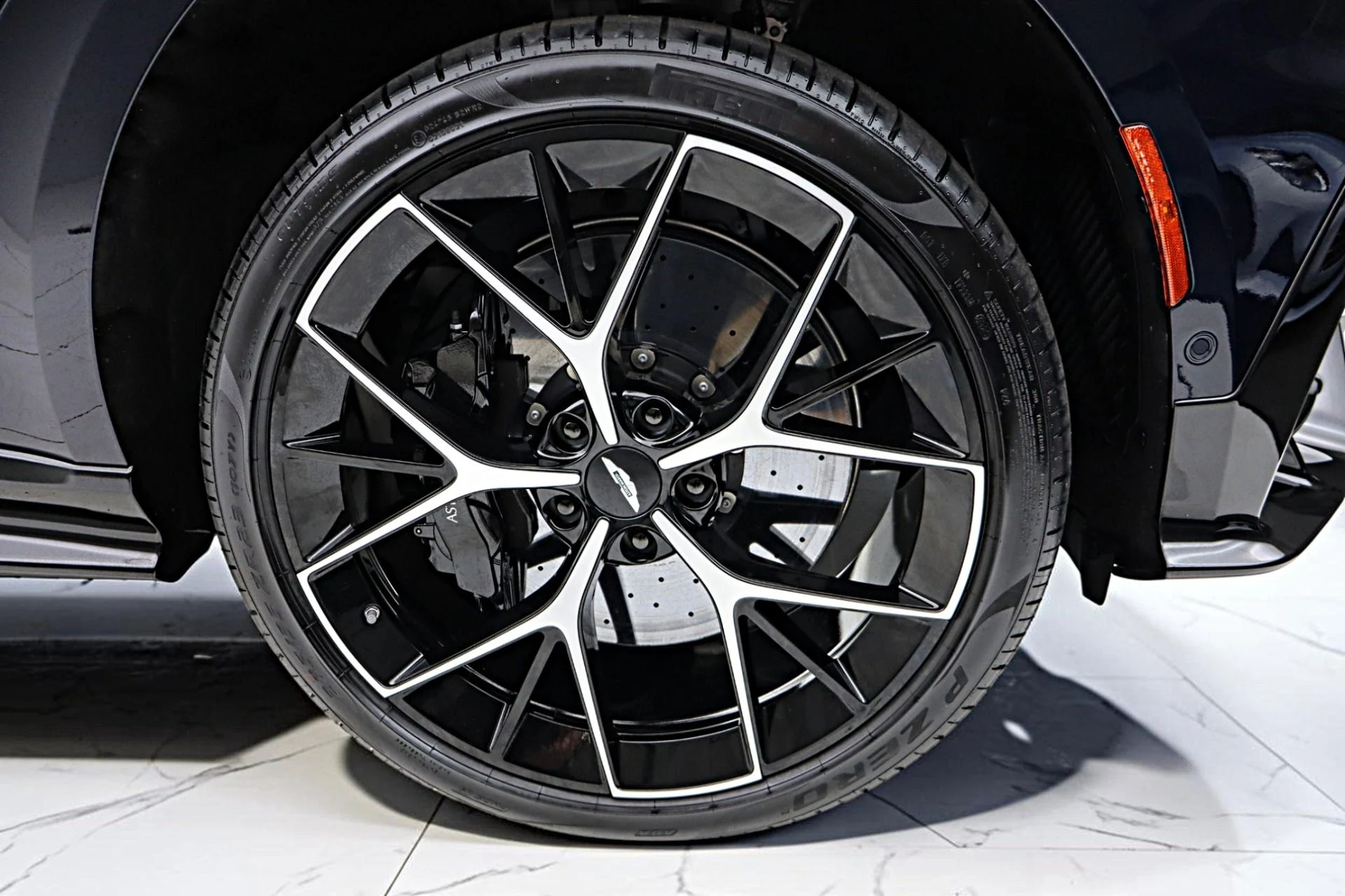 mph050_820071684_New_2026_Aston_Martin_DBX_S_4277e4ccd0