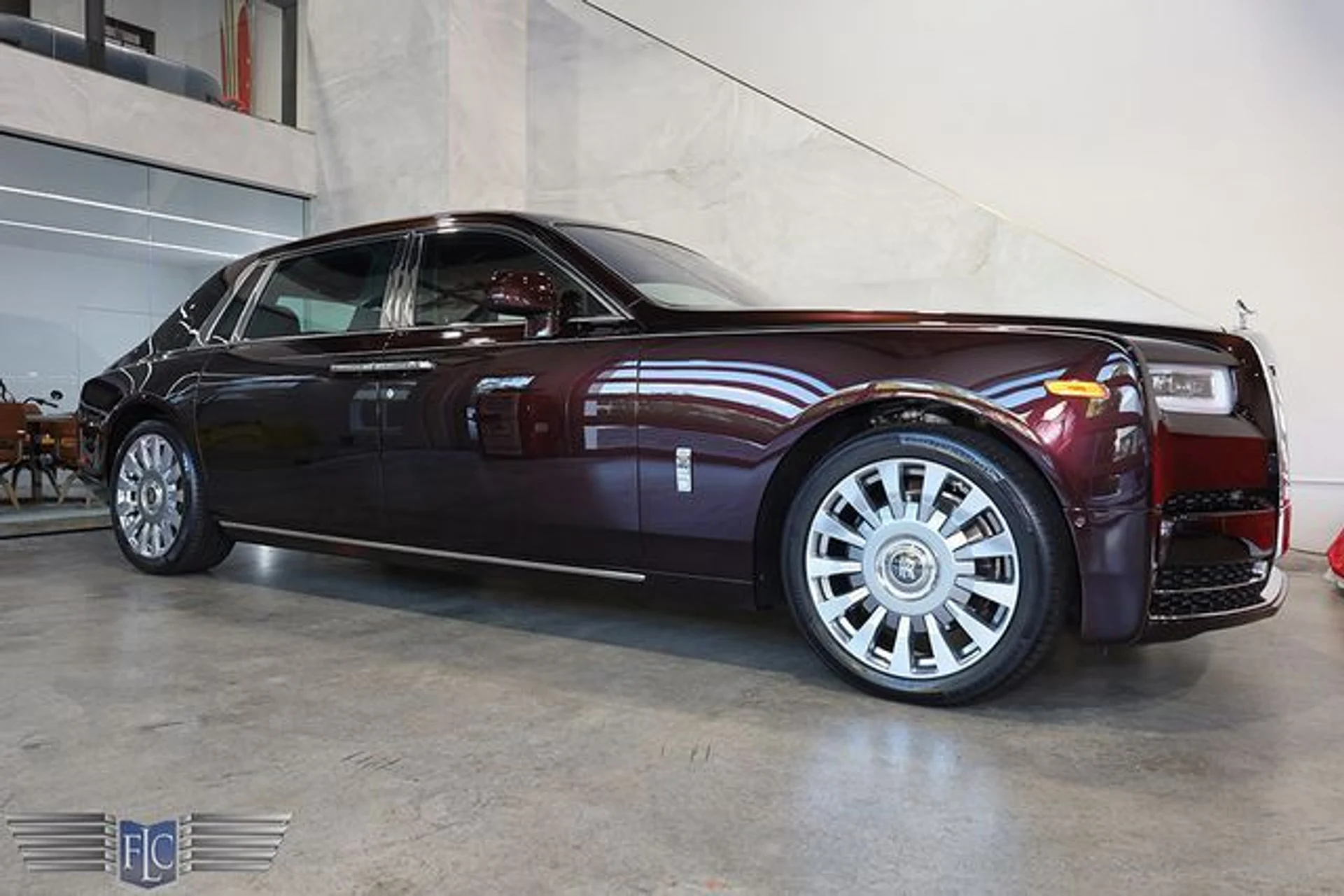 mph050_830441691_used_2018_rolls_royce_phantom_extendedwheelbasesedan_9689_23067531_55_640_10eff3b4cb