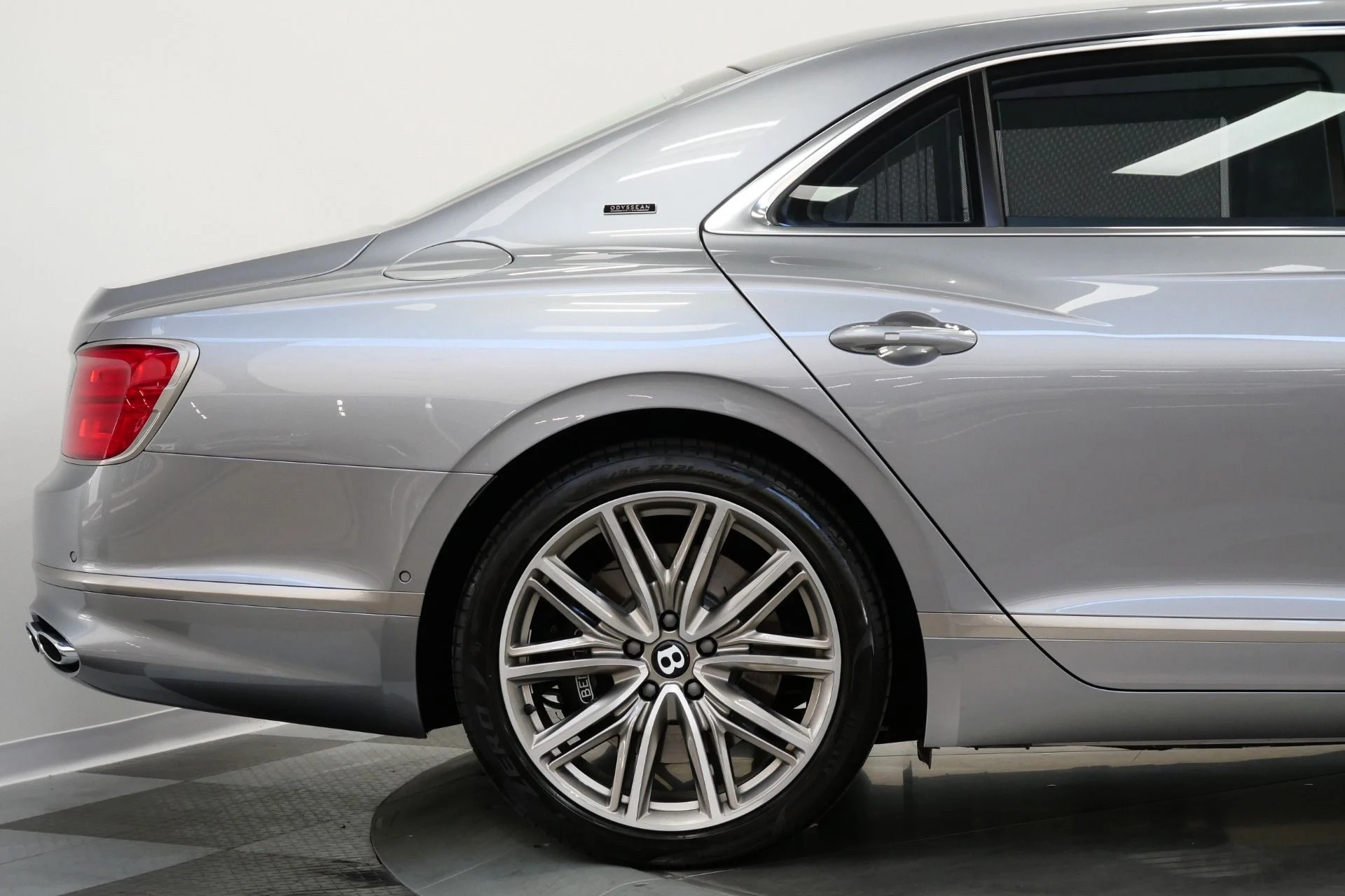 mph050_832501246_Used_2022_Bentley_Flying_Spur_Hybrid_Odyssean_Edition_266_K_MSRP_Sustainable_Interior_Trim_1770409393_e5bd1c60bb