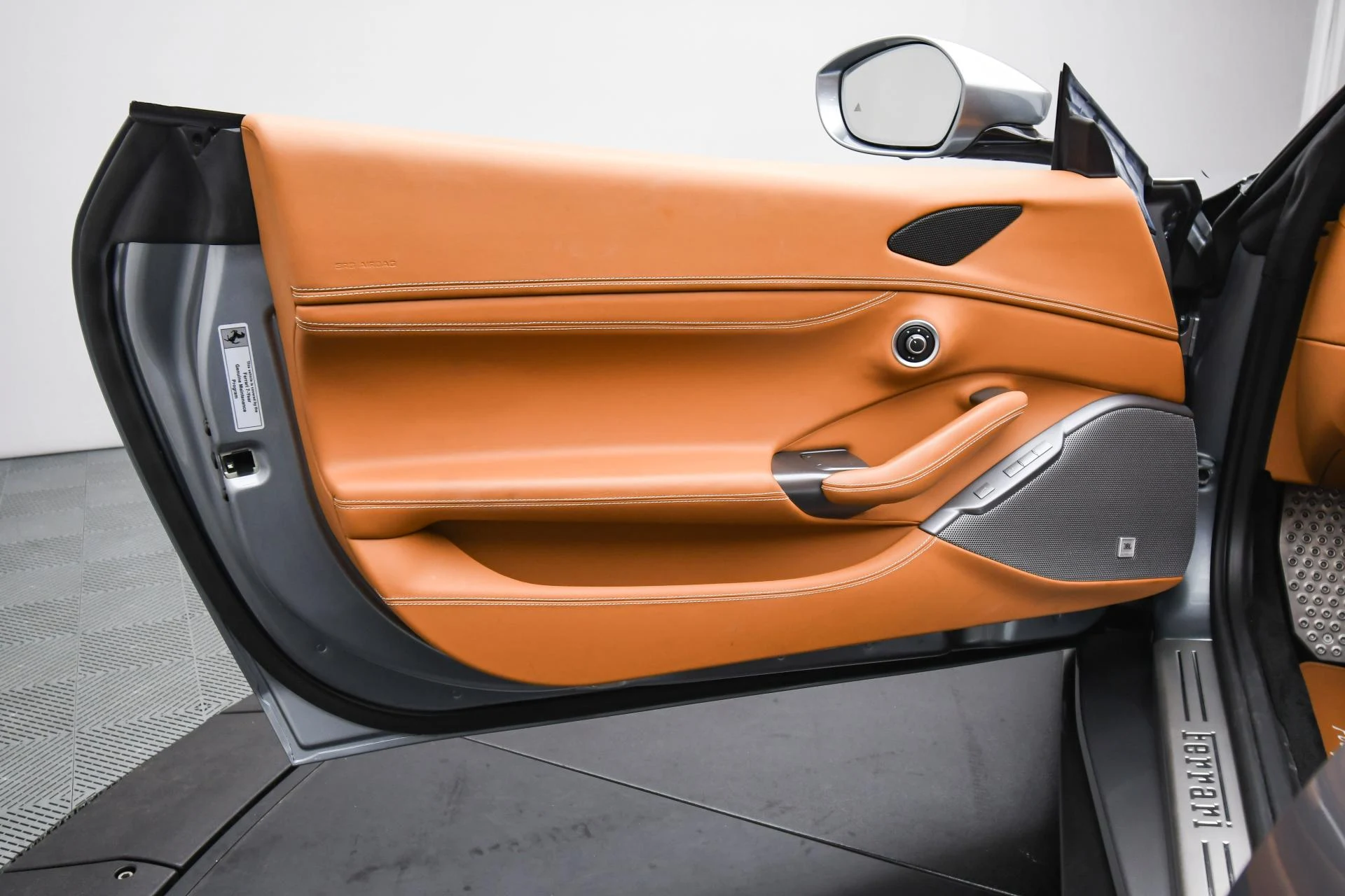 mph050_877448068_Used_2021_Ferrari_Portofino_Convertible_1754553937_a8583de2a9