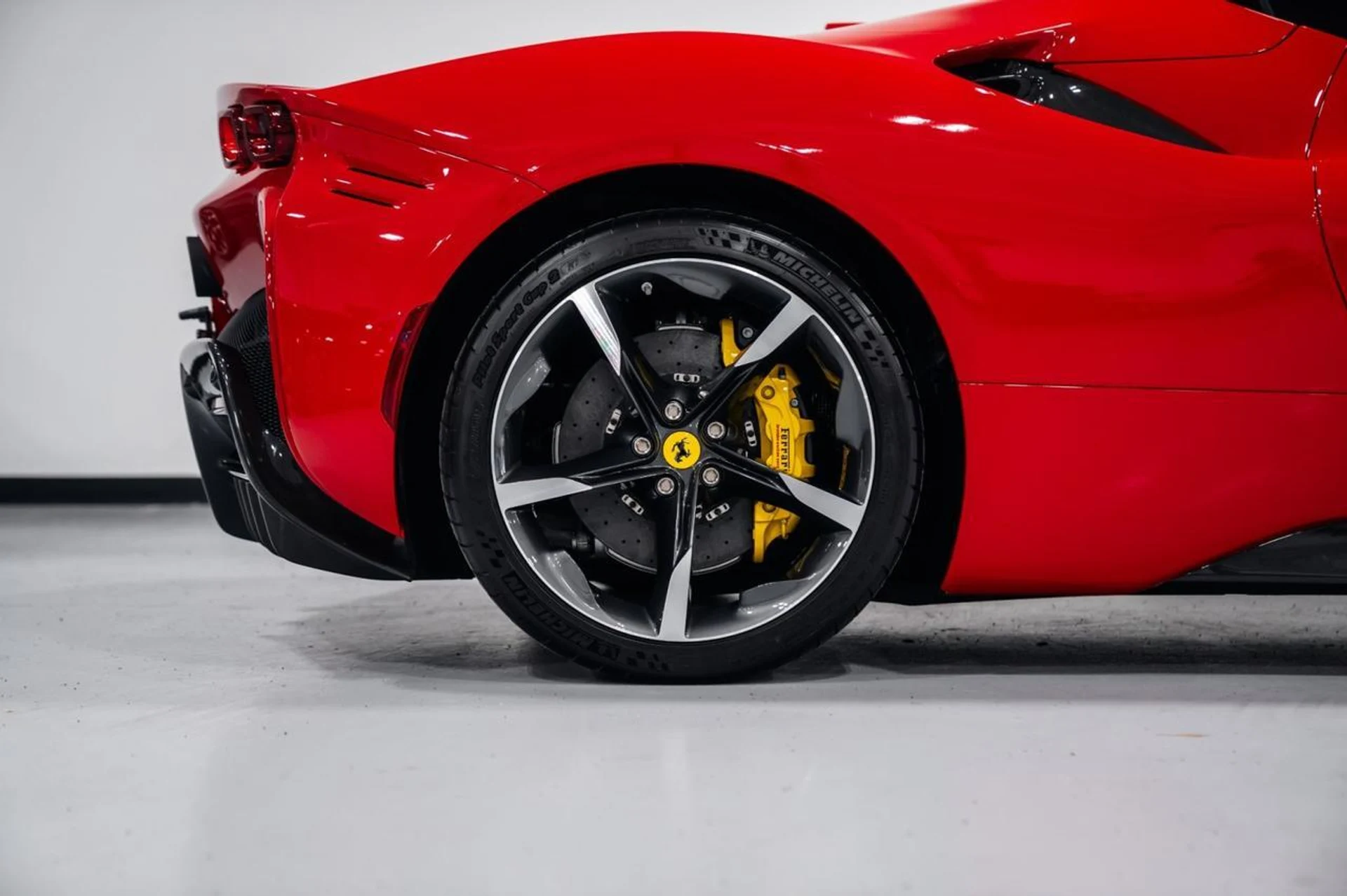 mph050_881737695_caf163df228445717d2e3e87fc117e7a_cc4b3a1d26