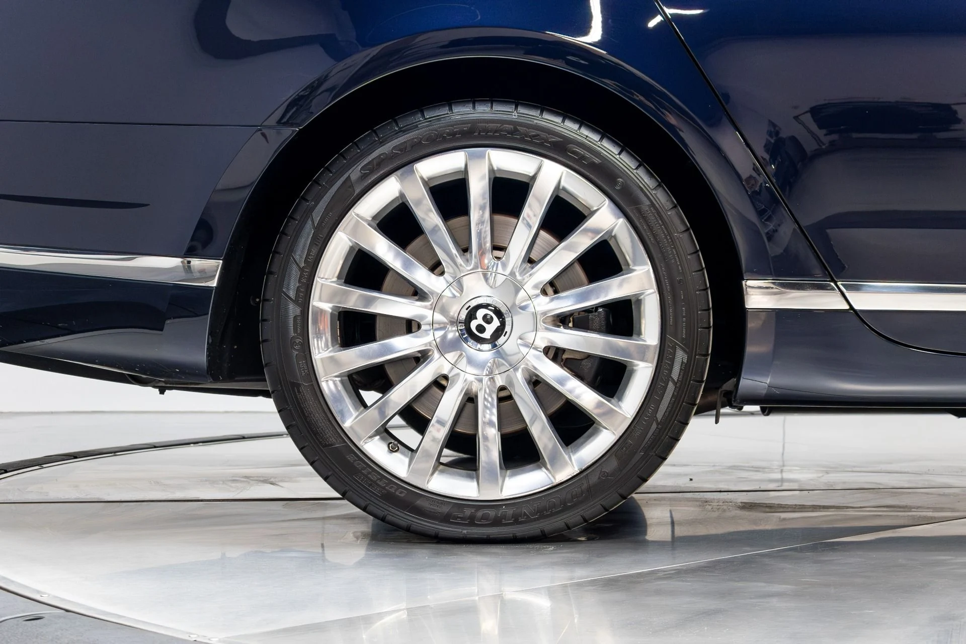 mph050_912417392_Used_2017_Bentley_Mulsanne_1775514187_1a922dae98