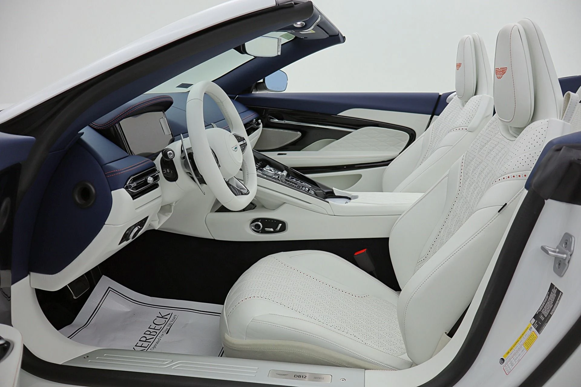 mph050_923955401_New_2026_Aston_Martin_DB_12_Volante_16052bb150