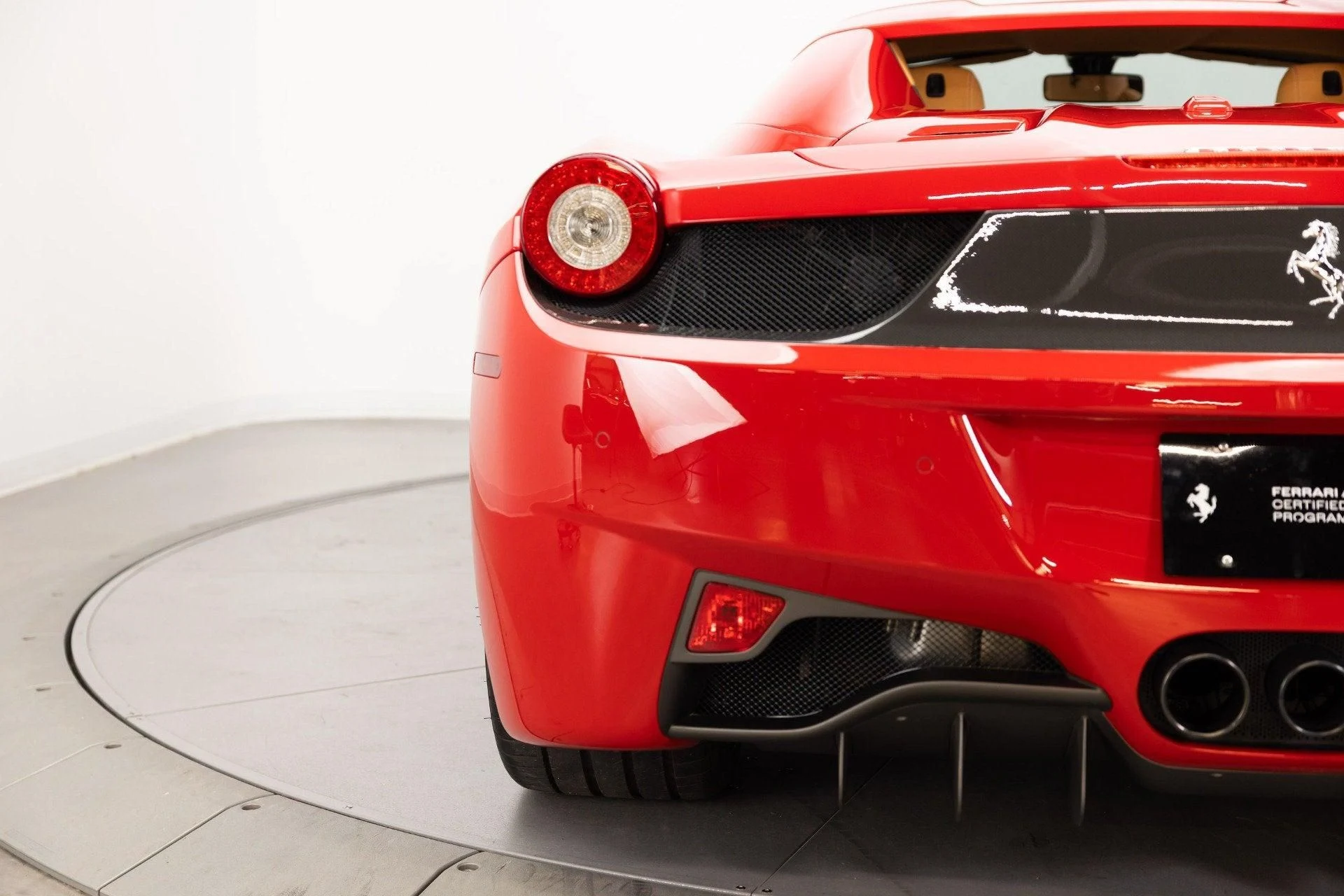mph050_92537631_Used_2013_Ferrari_458_Spider_1791380425_4a43d350d3