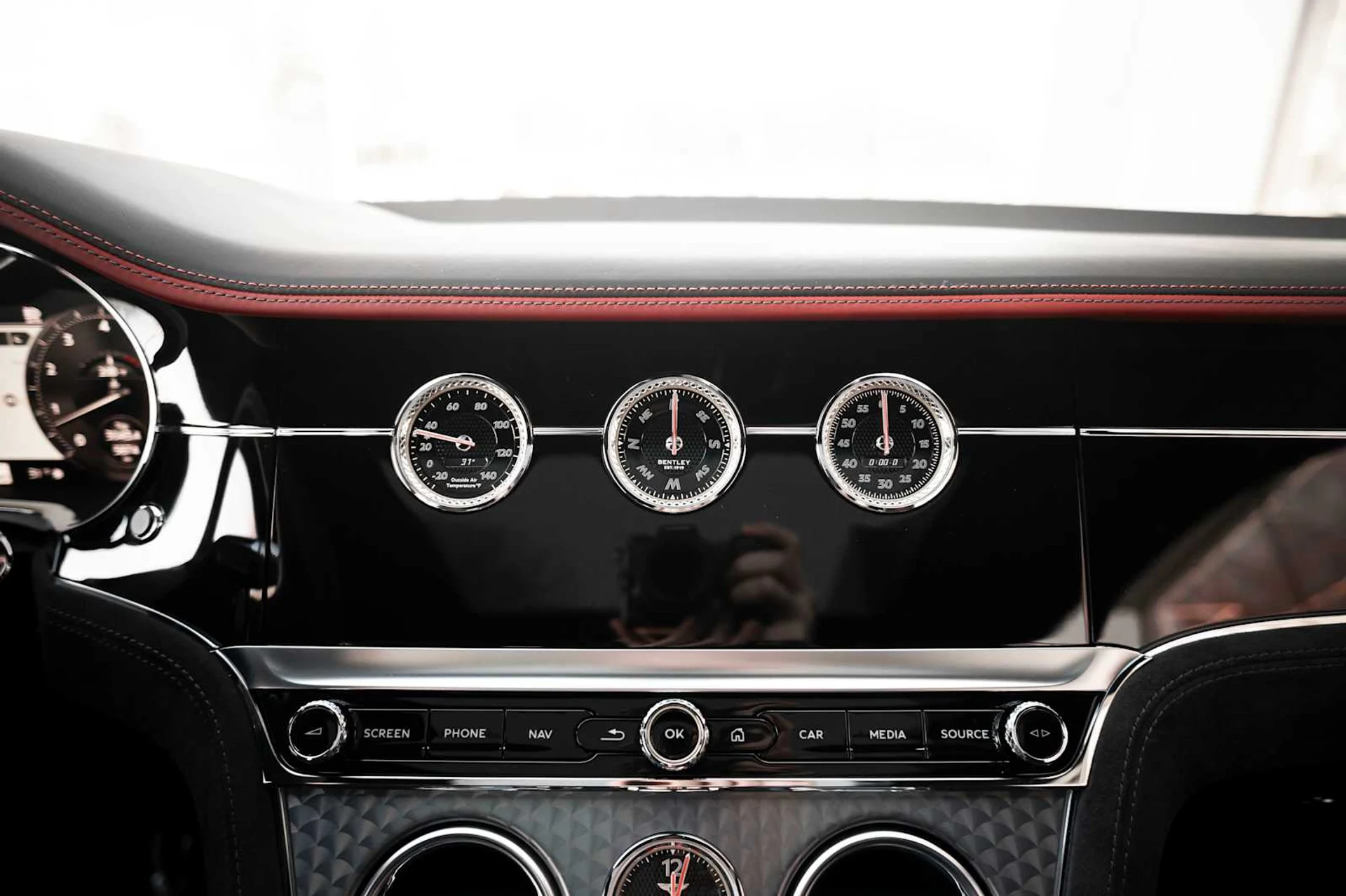 mph050_931702796_646a9e97b6e1a58c09c68c0681aa9d5ex_5174ce8b8a