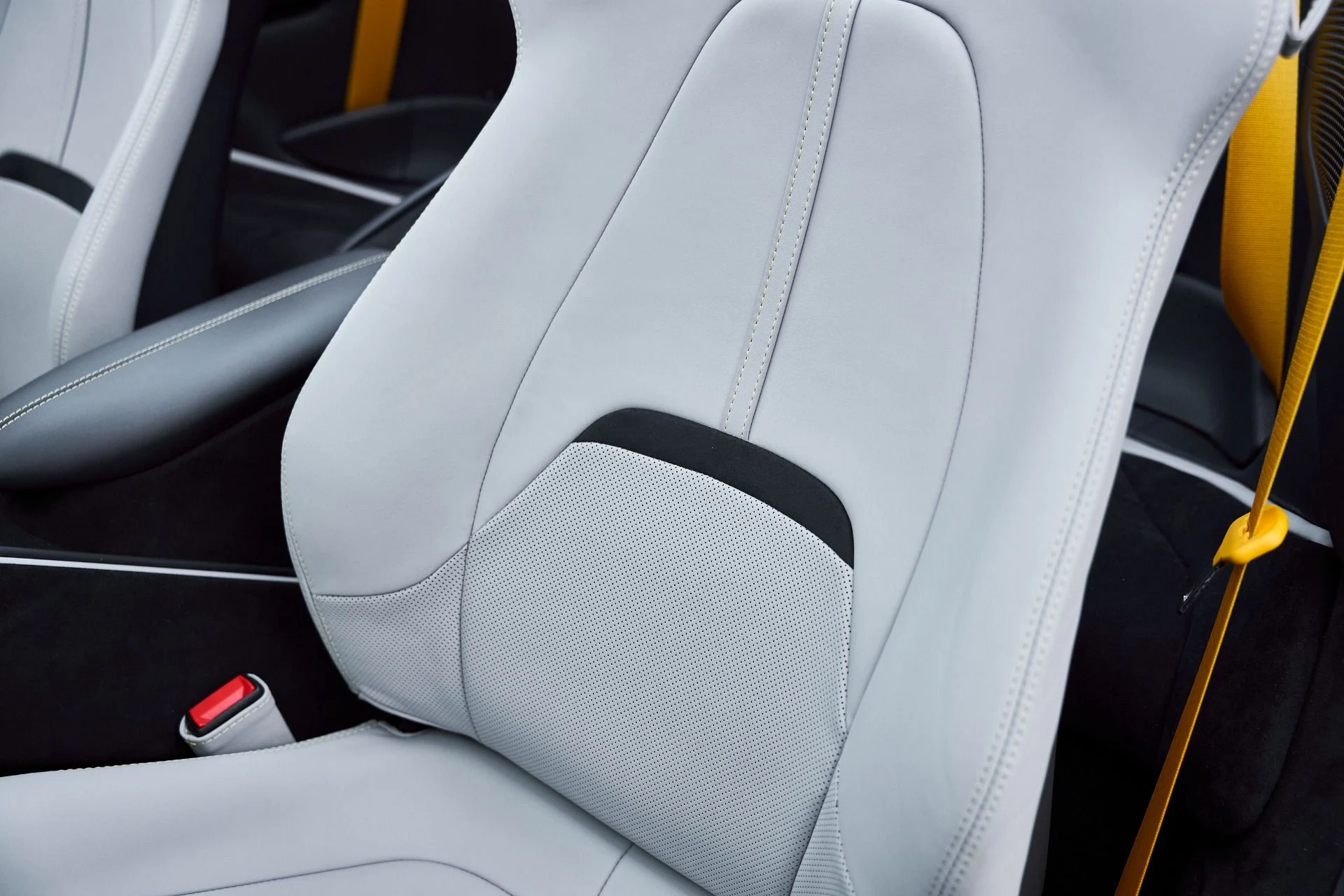 mph050_940967885_Used_2024_Ferrari_Roma_Base_1769222164_f50b304ab0