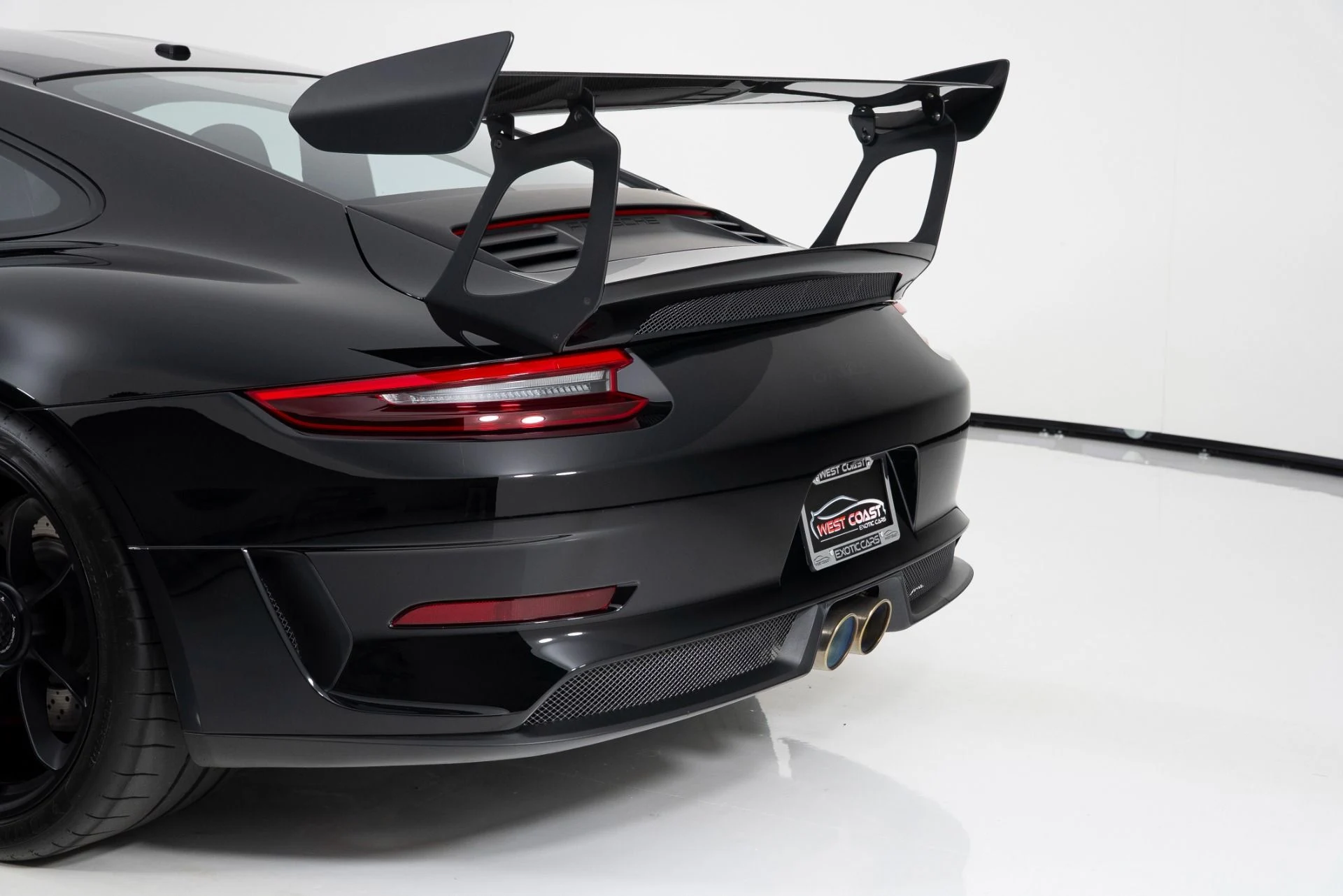 mph050_942127667_Used_2019_Porsche_911_GT_3_RS_1748651194_e6dfe5af16
