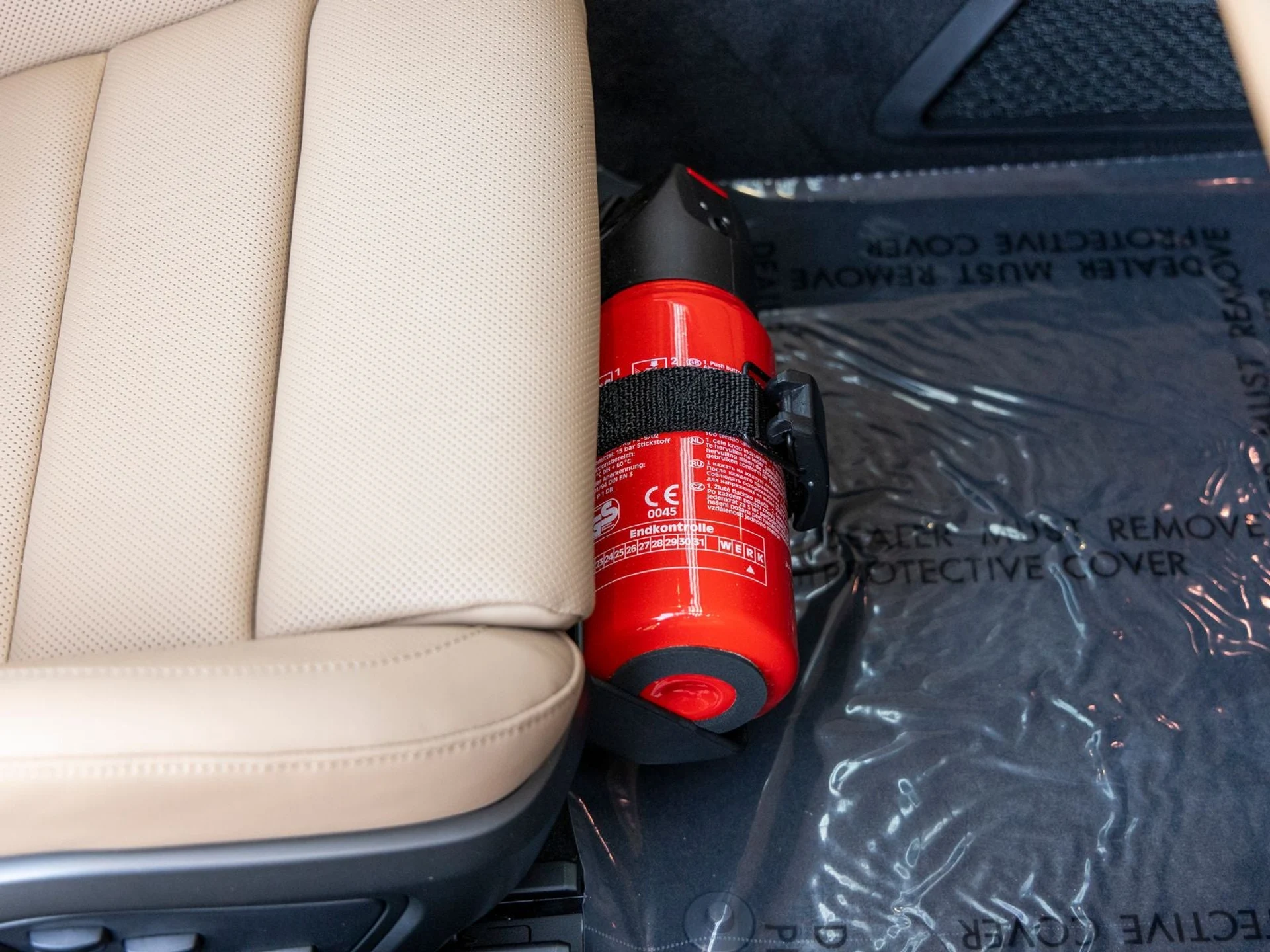 mph050_944457240_51_f91c952628