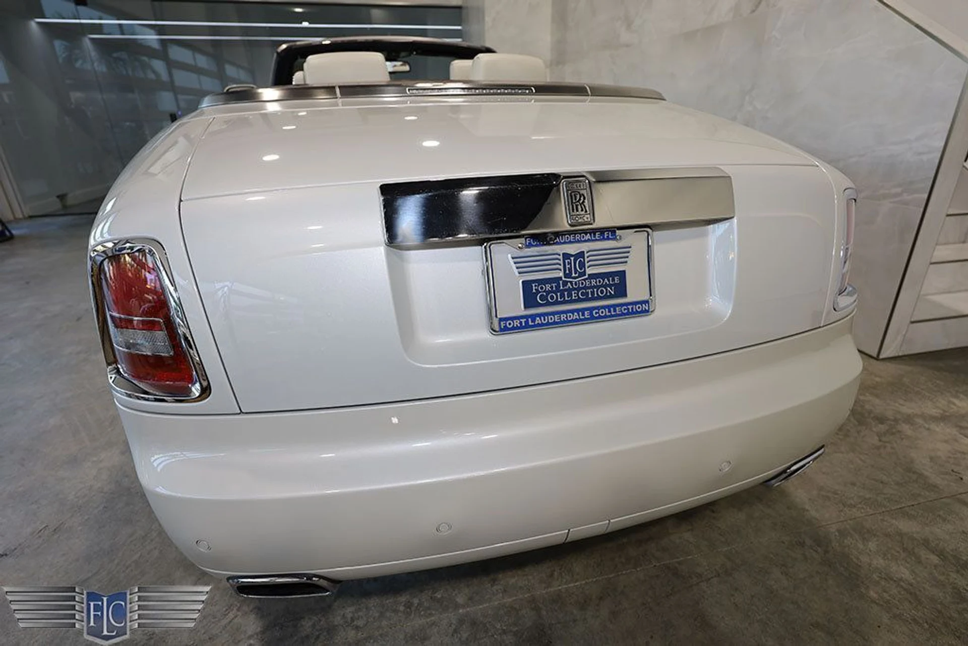 mph050_94935389_used_2013_rolls_royce_phantom_drophead_coupe_9689_22223521_51_1024_57fab49f1d