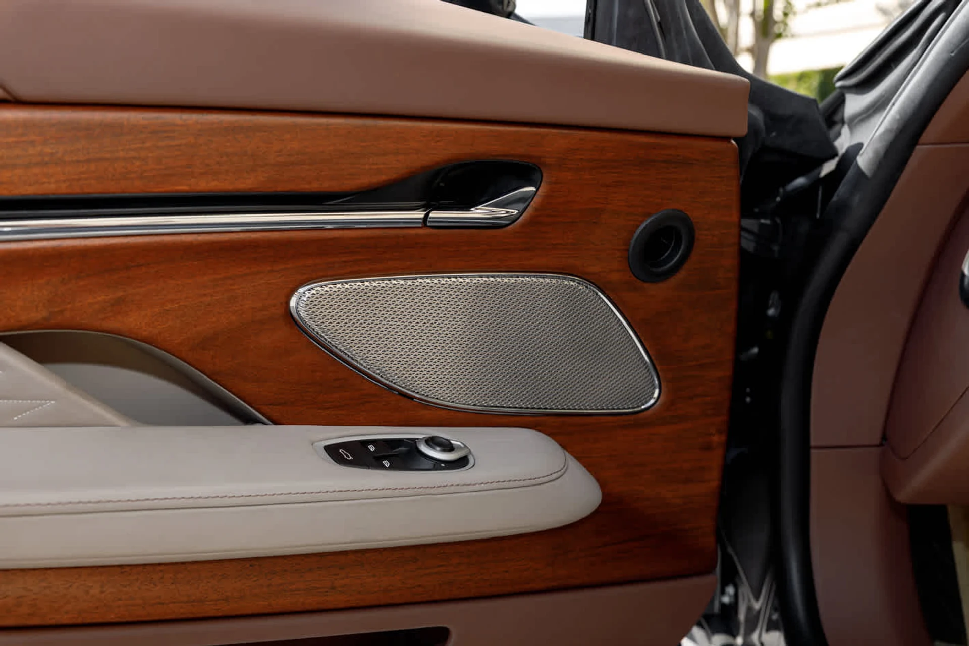 mph050_968131701_51_b17312fc57