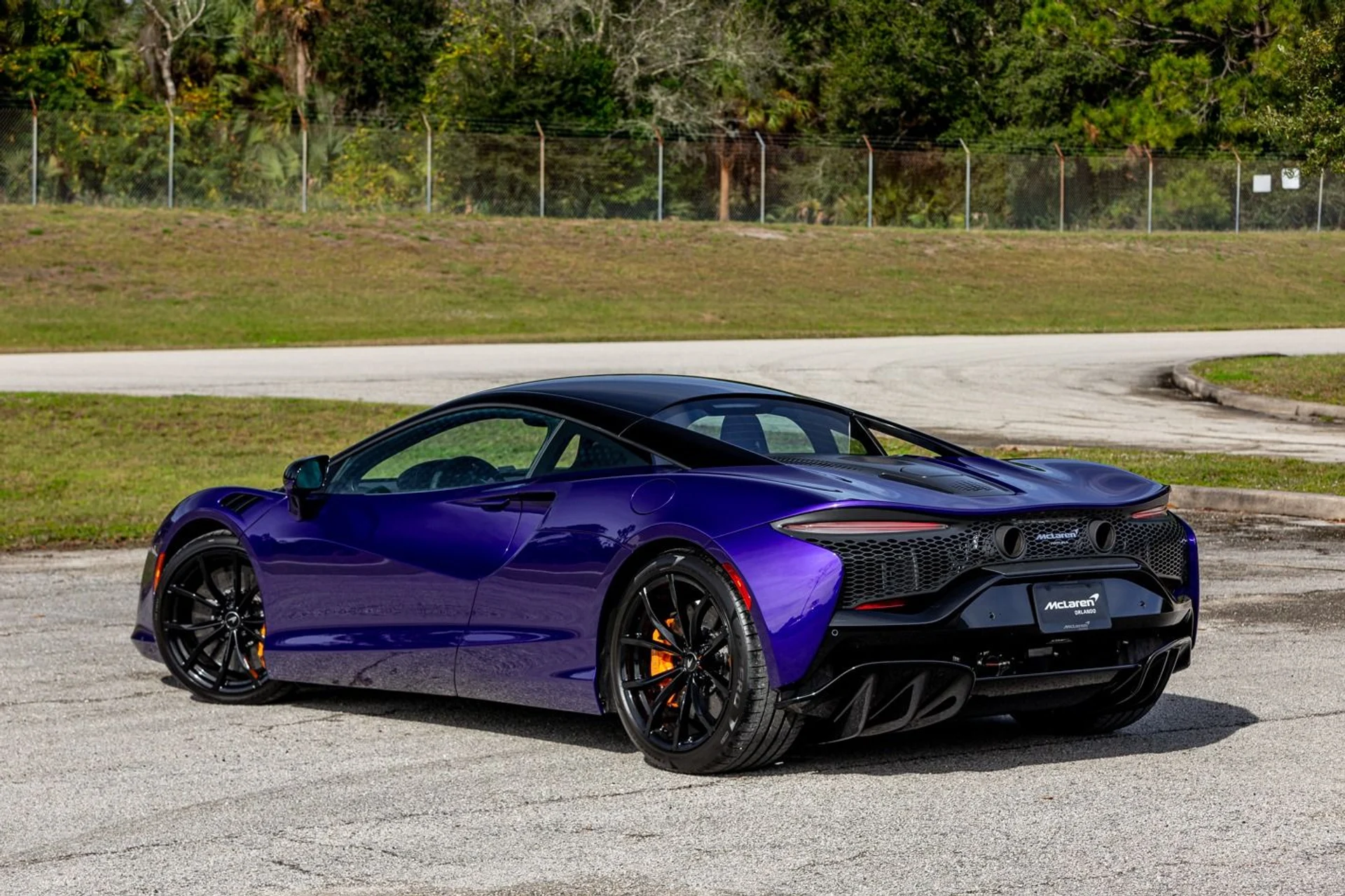 mph050_969119004_362_p51_l_585ad2db92