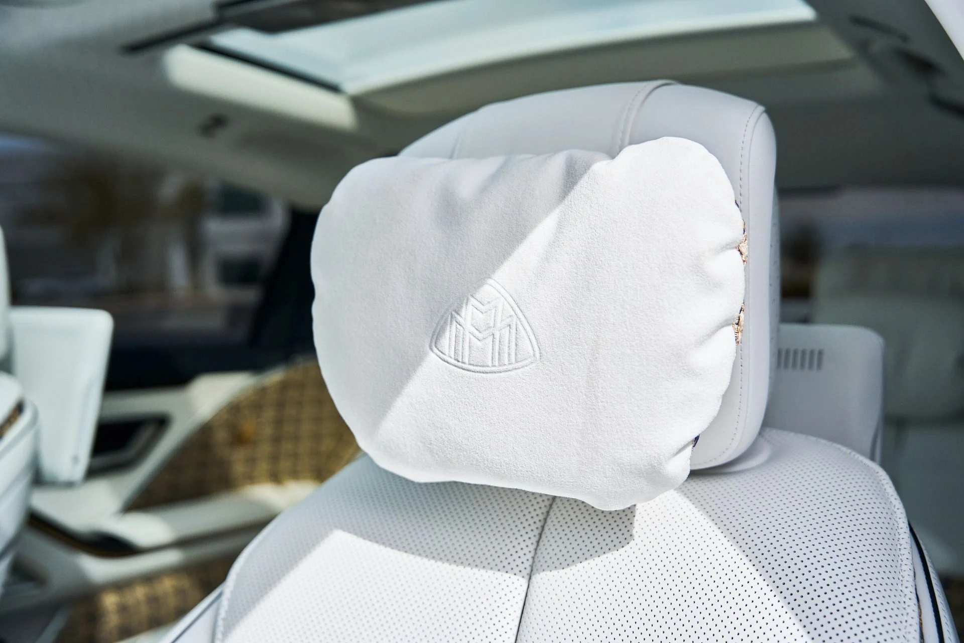 mph050_971725987_Used_2023_Mercedes_Benz_S_Class_Maybach_S_680_1772678615_948281a233