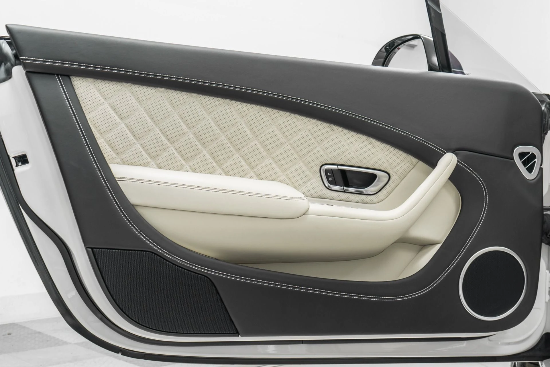 mph050_994702228_Used_2016_Bentley_Continental_GT_V8_S_Convertible_1772485417_9d5a60be7d