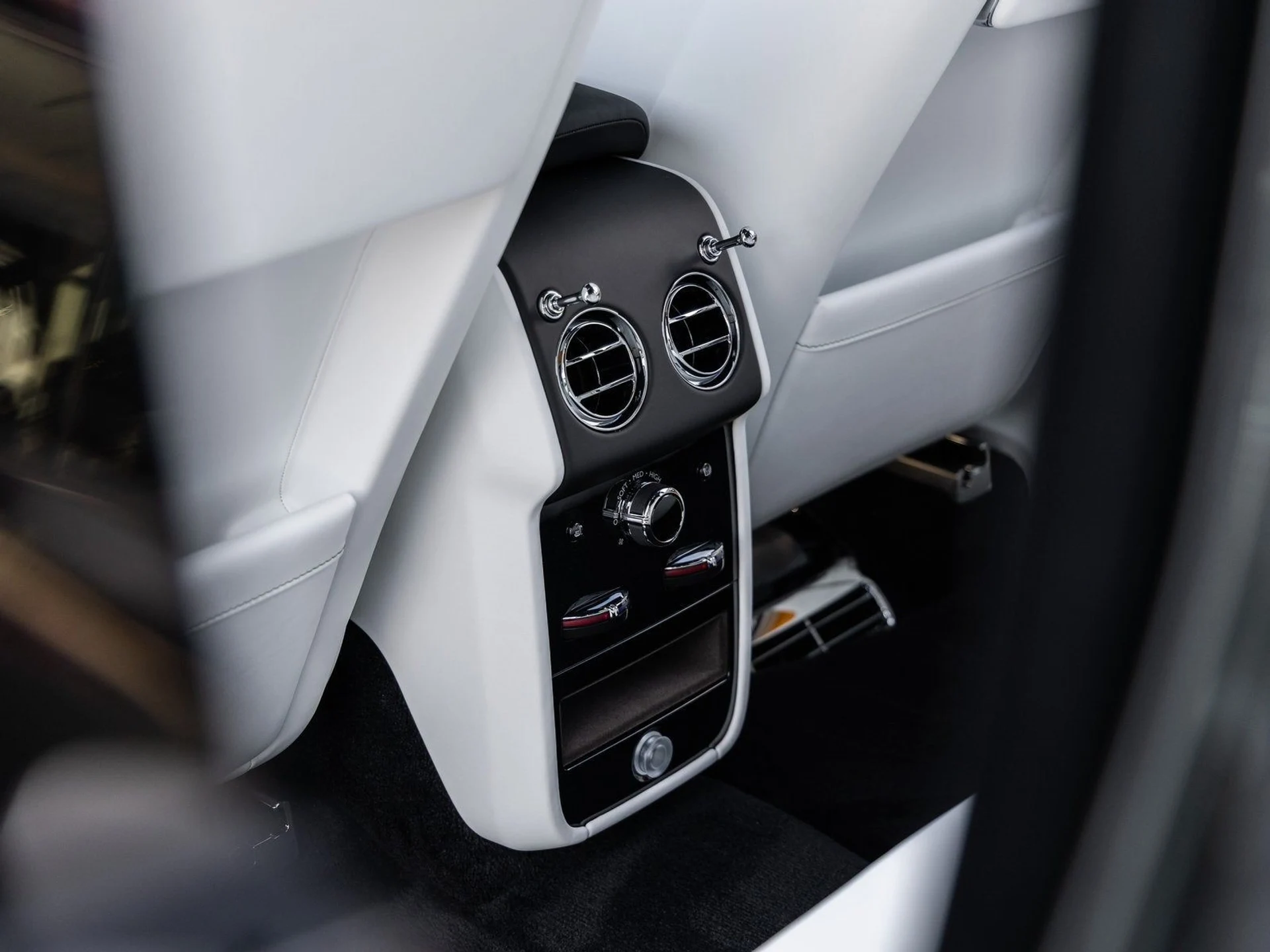 mph051_1007549741_52_d656765b1e