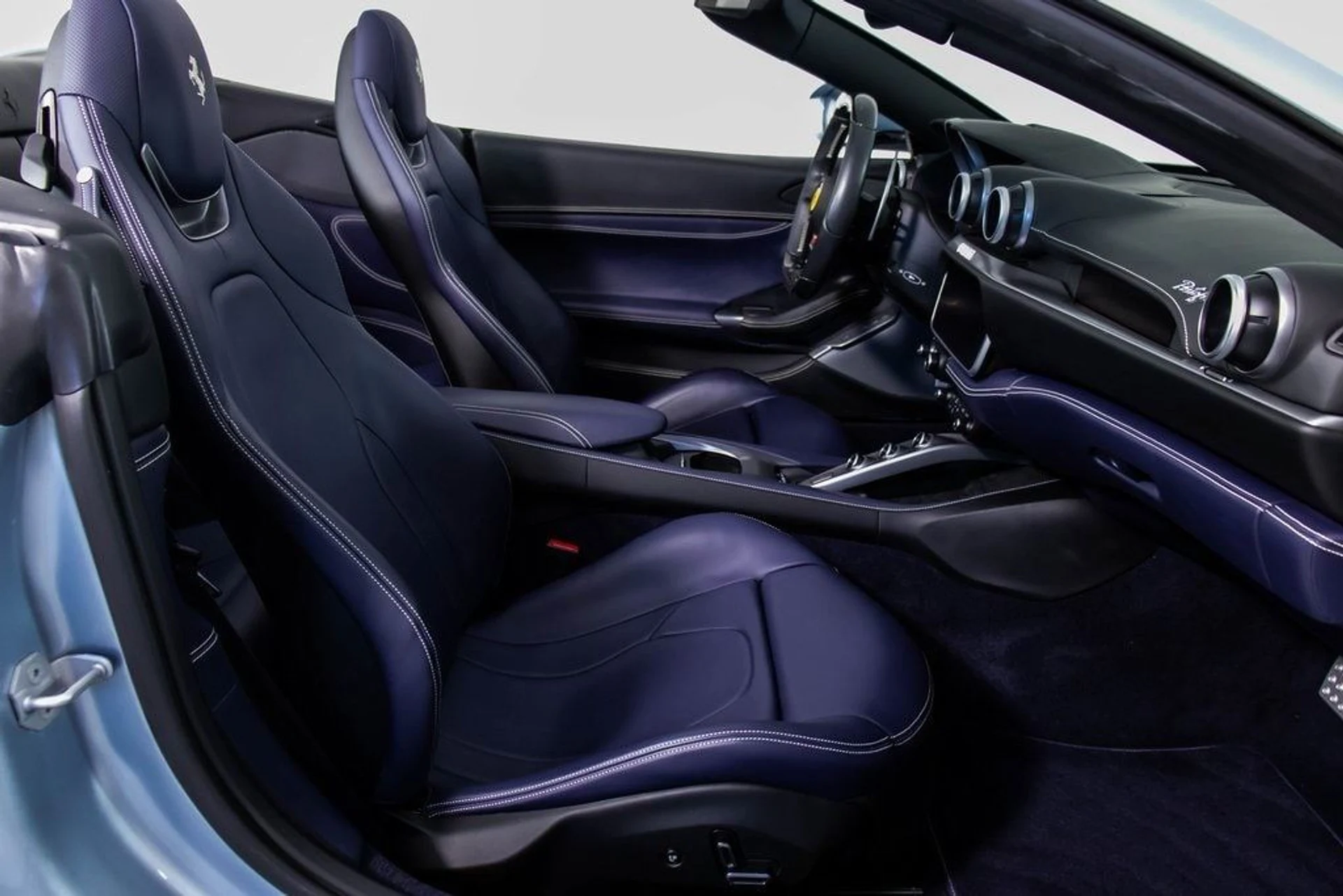 mph051_1017560706_8b84e0a5b4dde0c8661e03edd33f551fx_922db3ab99