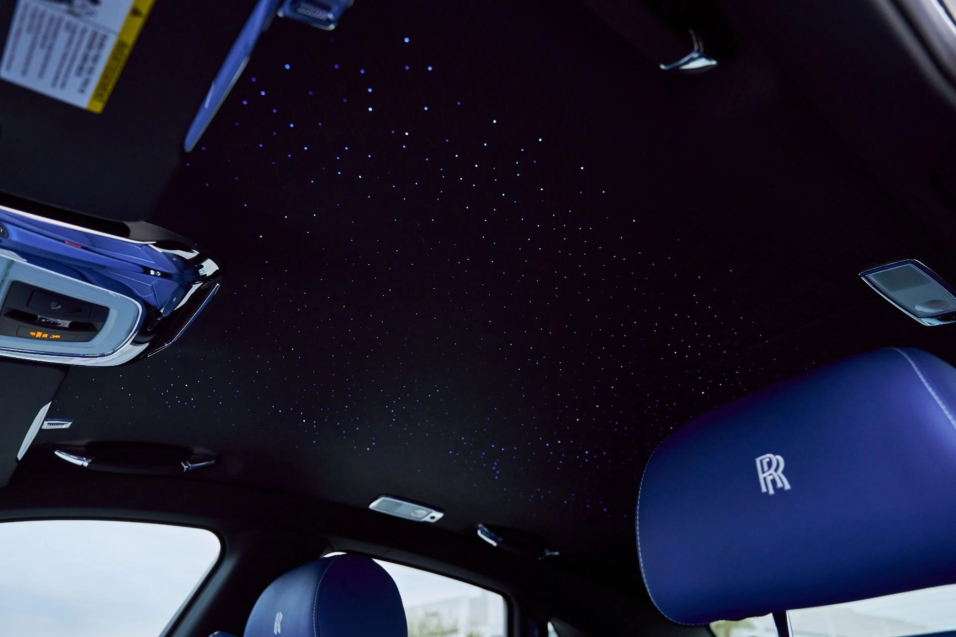 mph051_1017594610_Used_2019_Rolls_Royce_Ghost_Base_1767224333_55e77aa06f