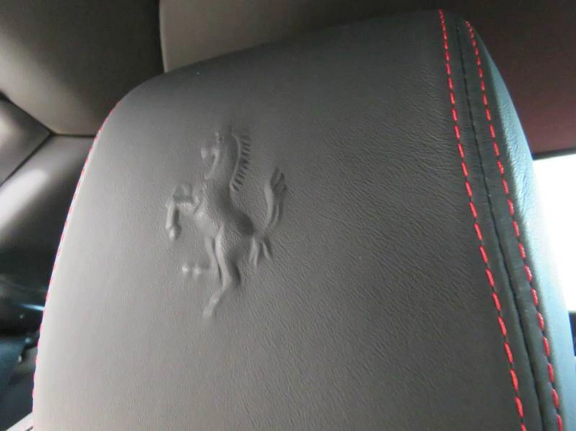 mph051_1030802728_2012_ferrari_458_italia_base_2dr_coupe_90c0017218