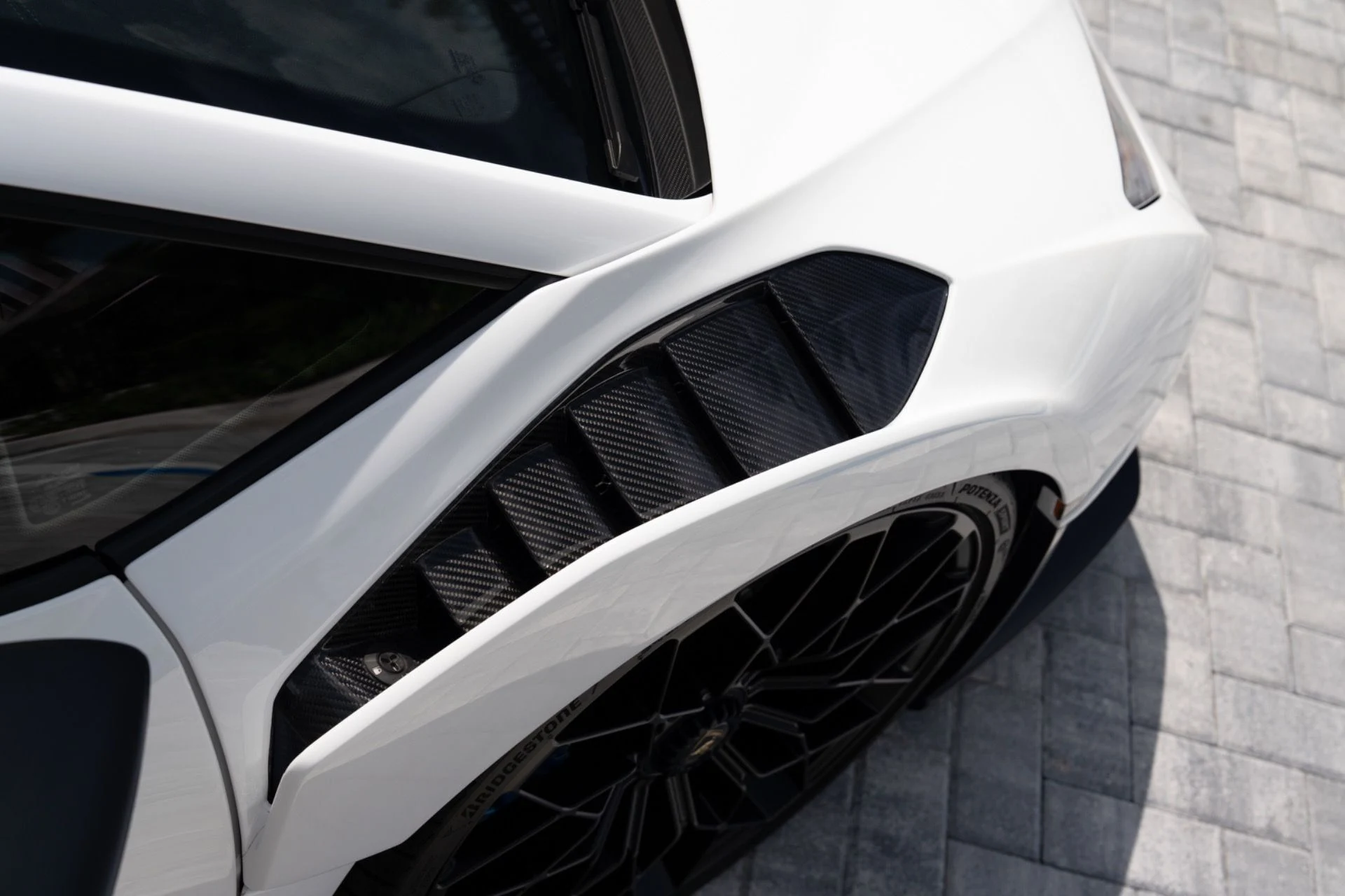 mph051_1050648632_Used_2021_Lamborghini_Huracan_STO_1787070219_8153113722