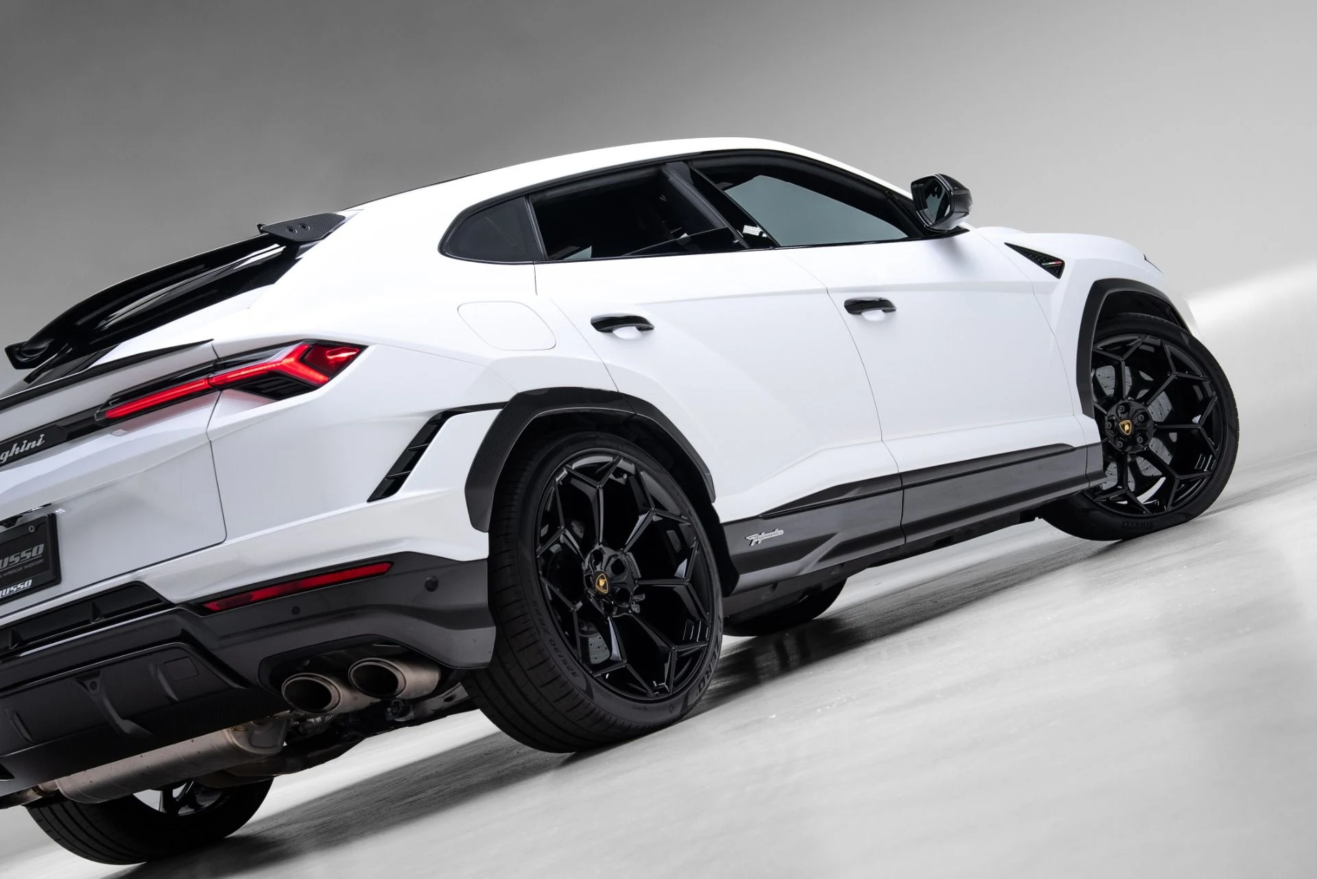 mph051_1086967169_Used_2024_Lamborghini_Urus_Performante_1775146757_039617b570