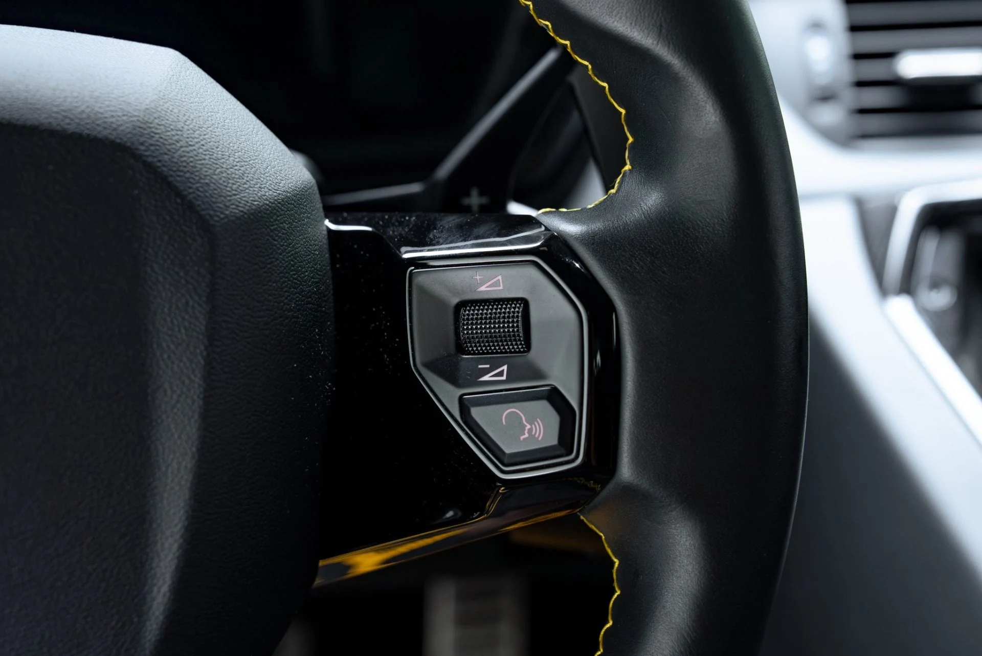 mph051_1087920381_Used_2021_Lamborghini_Aventador_SVJ_LP_770_4_SVJ_1780076945_36dda7c5fe