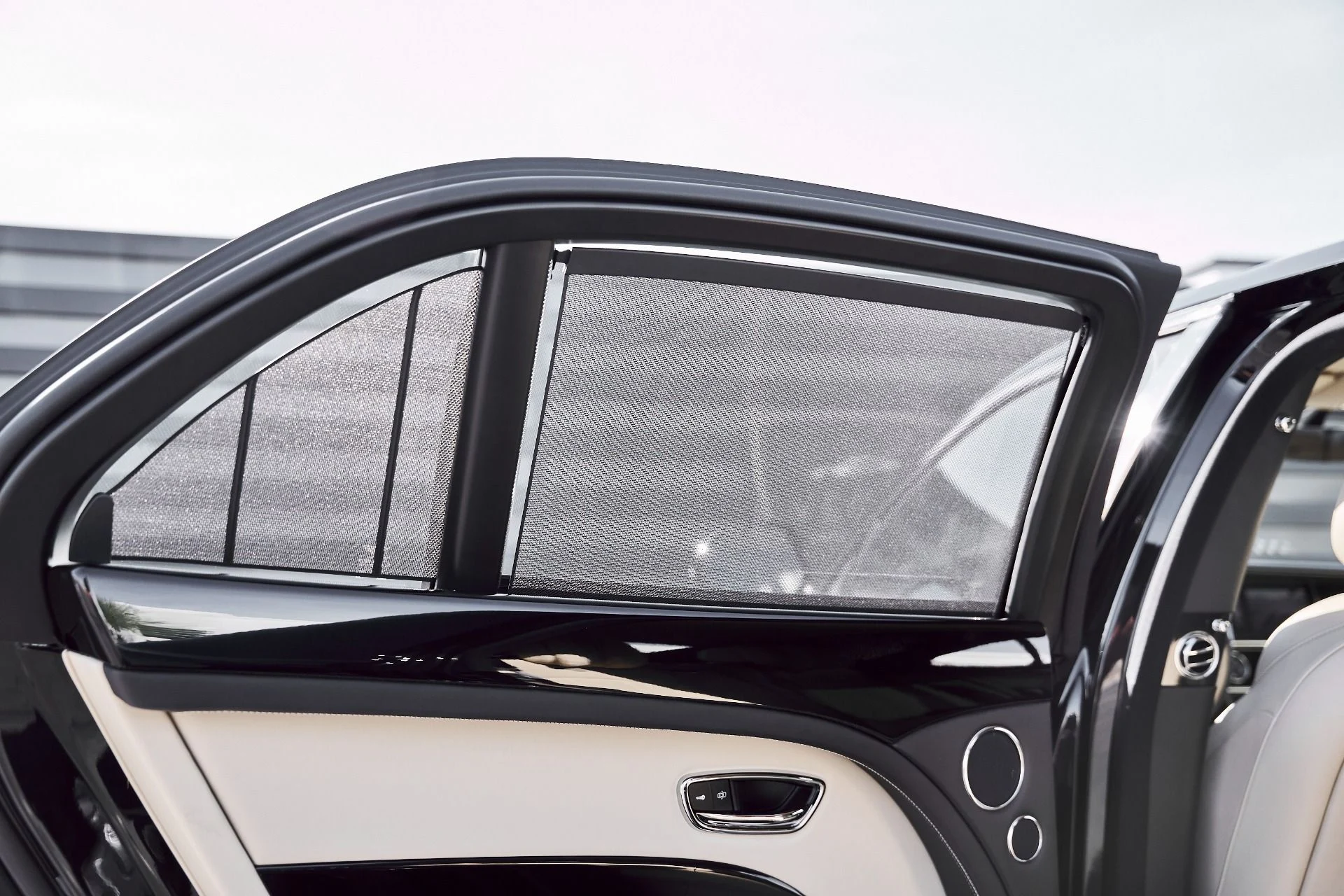 mph051_1101693337_Used_2019_Bentley_Mulsanne_Base_1773861415_26f7f0ea9f