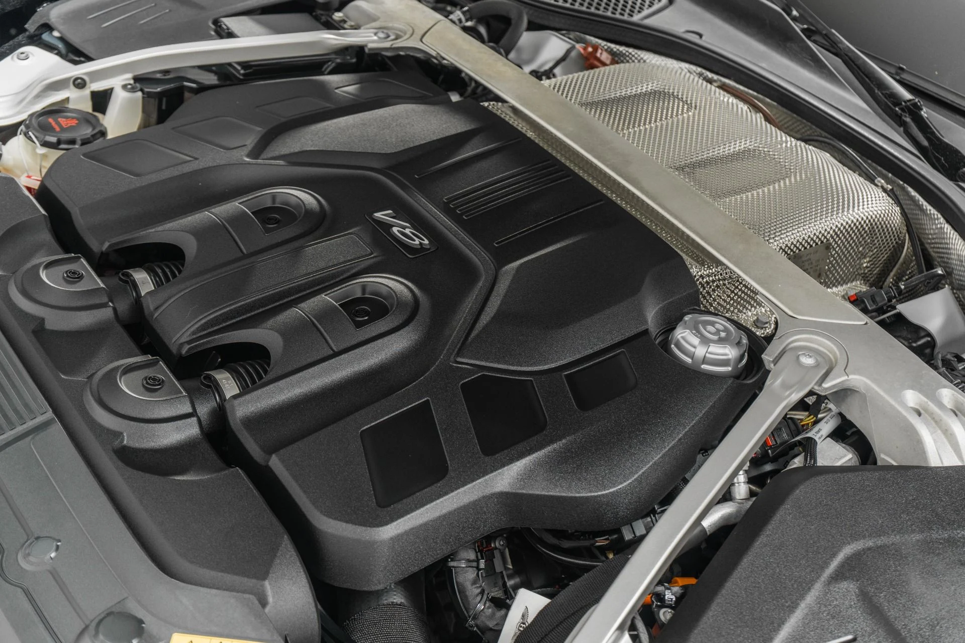 mph051_1113250992_Used_2025_Bentley_Continental_GTC_Speed_771_Horsepower_Hybrid_V8_Touring_Specification_Naim_Audio_1769551323_b33cec649b