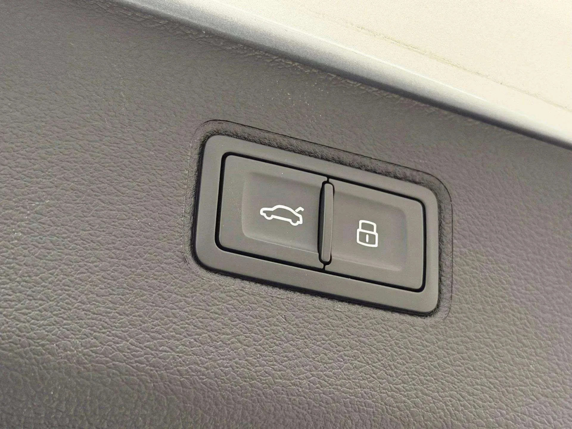 mph051_1113318773_0bd1109a07e148d1bd6645756707d098_7c8f40f92d