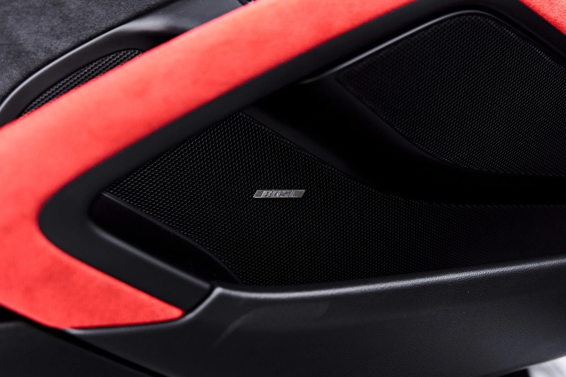 mph051_1128974770_Used_2019_Porsche_911_GT_2_RS_1788559257_d71d84be15