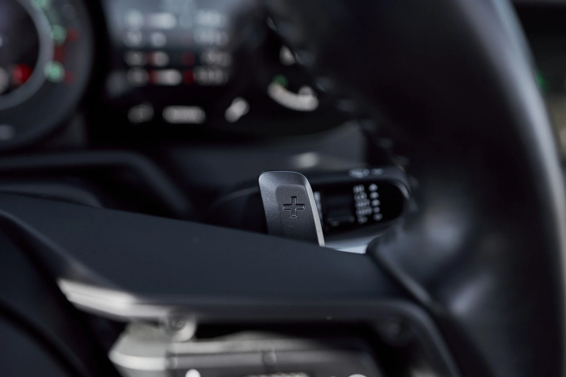 mph051_1149733289_Used_2023_Porsche_911_Turbo_S_1763676540_c70ddf29d5